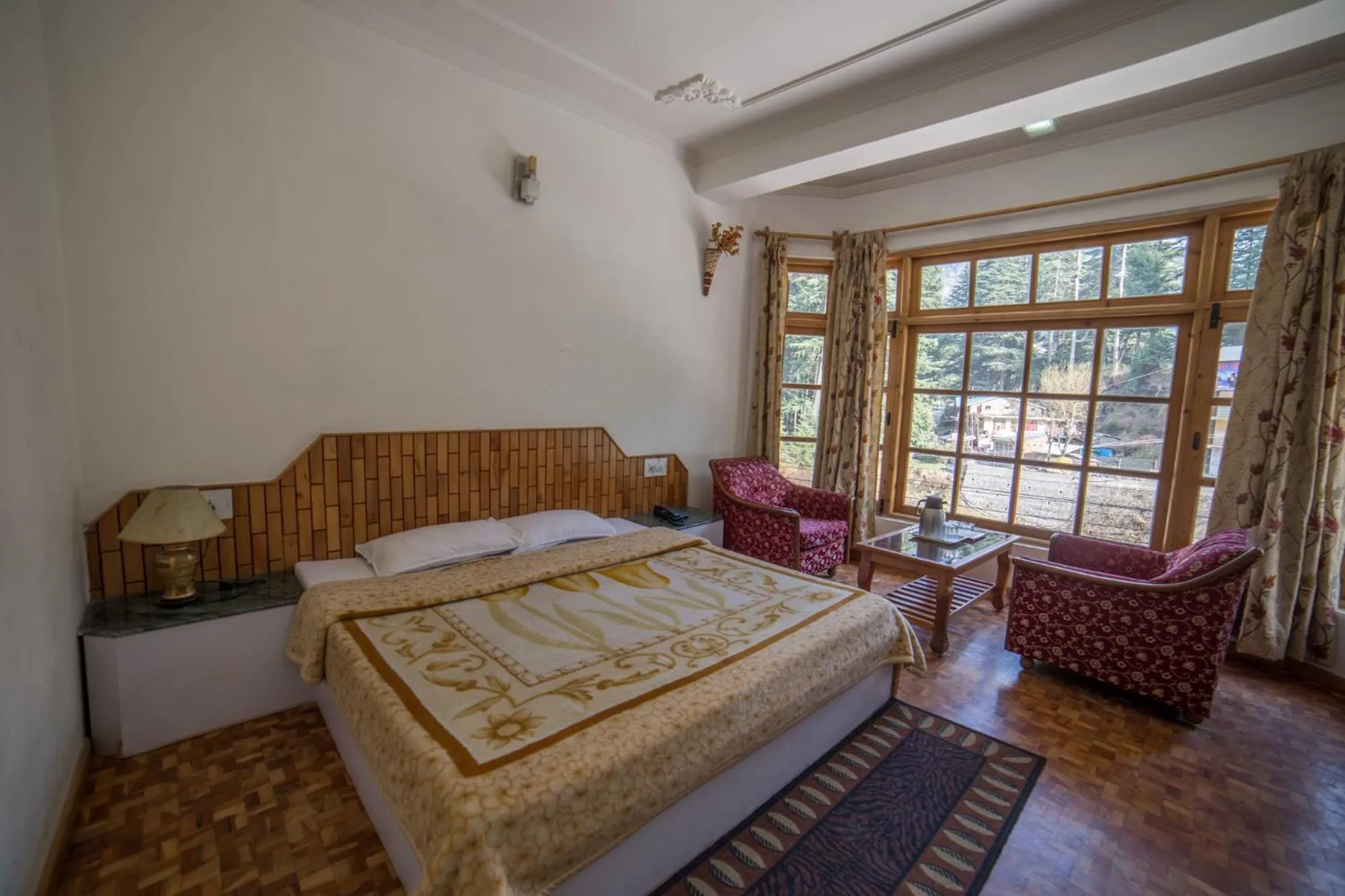 Bed in Hotel Satkar Residency - Riverside Old Manali