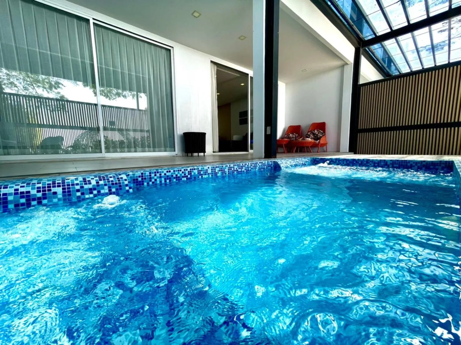 Swimming pool in Beach Walk Boutique Resort