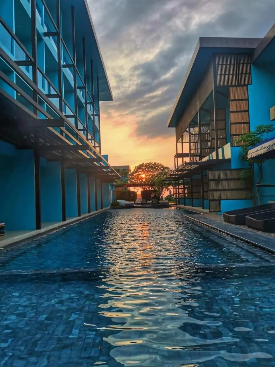 Swimming pool in Beach Walk Boutique Resort