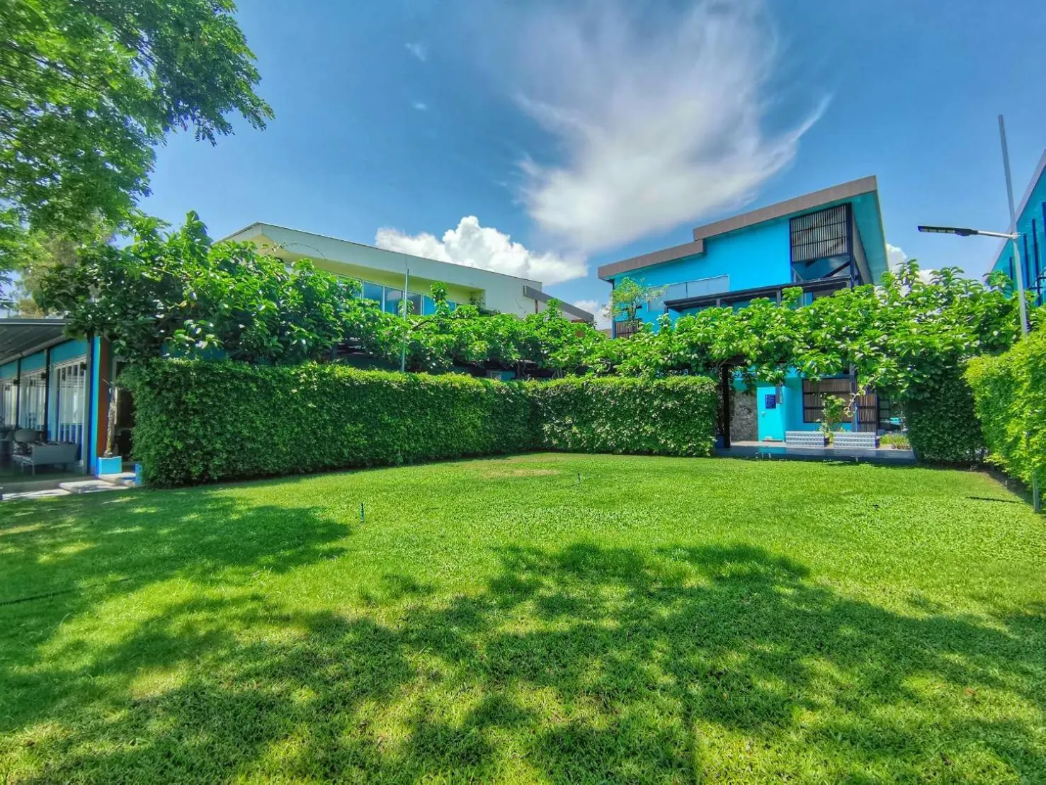Inner courtyard view in Beach Walk Boutique Resort
