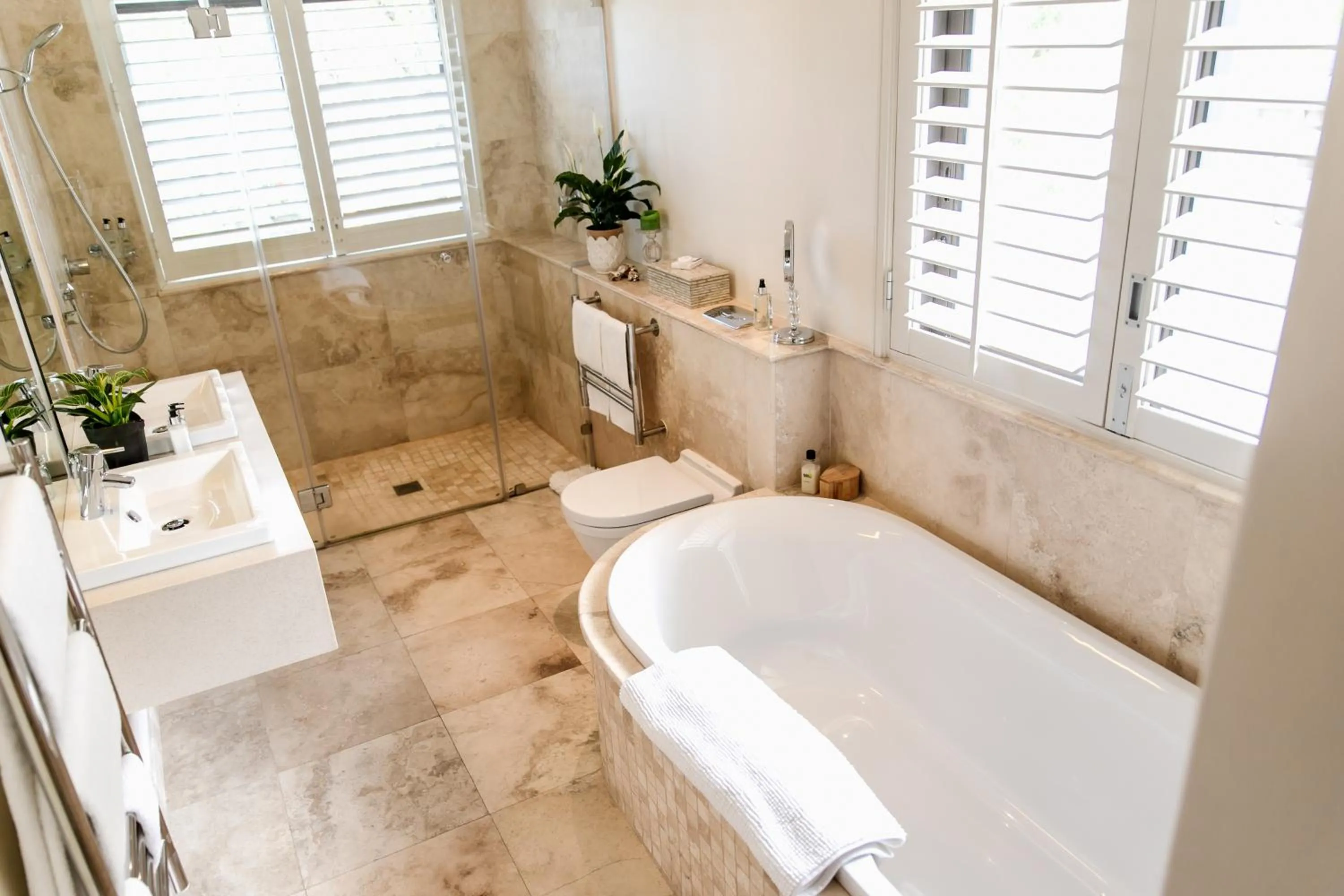 Bathroom in Selkirk House