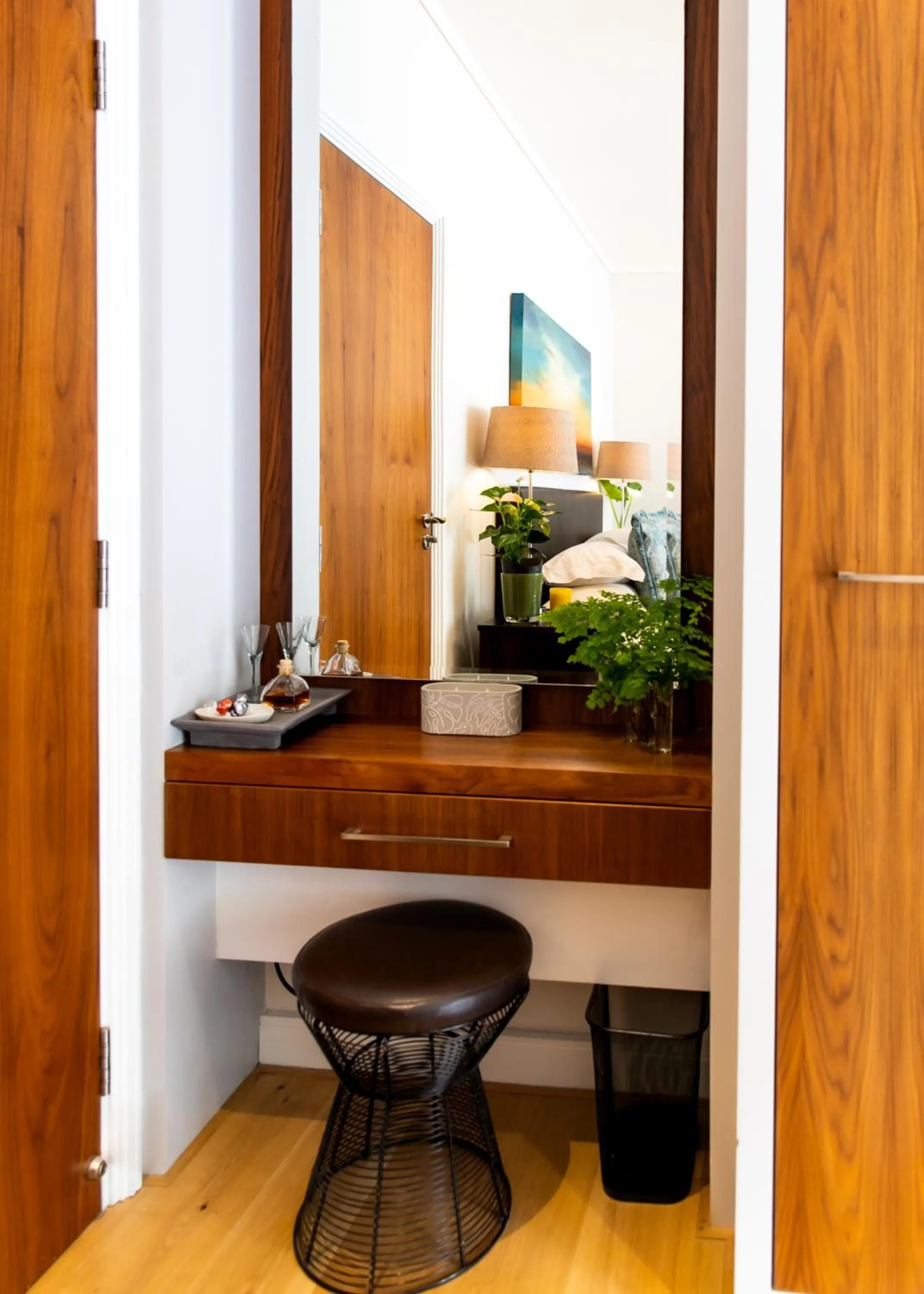 wardrobe in Selkirk House