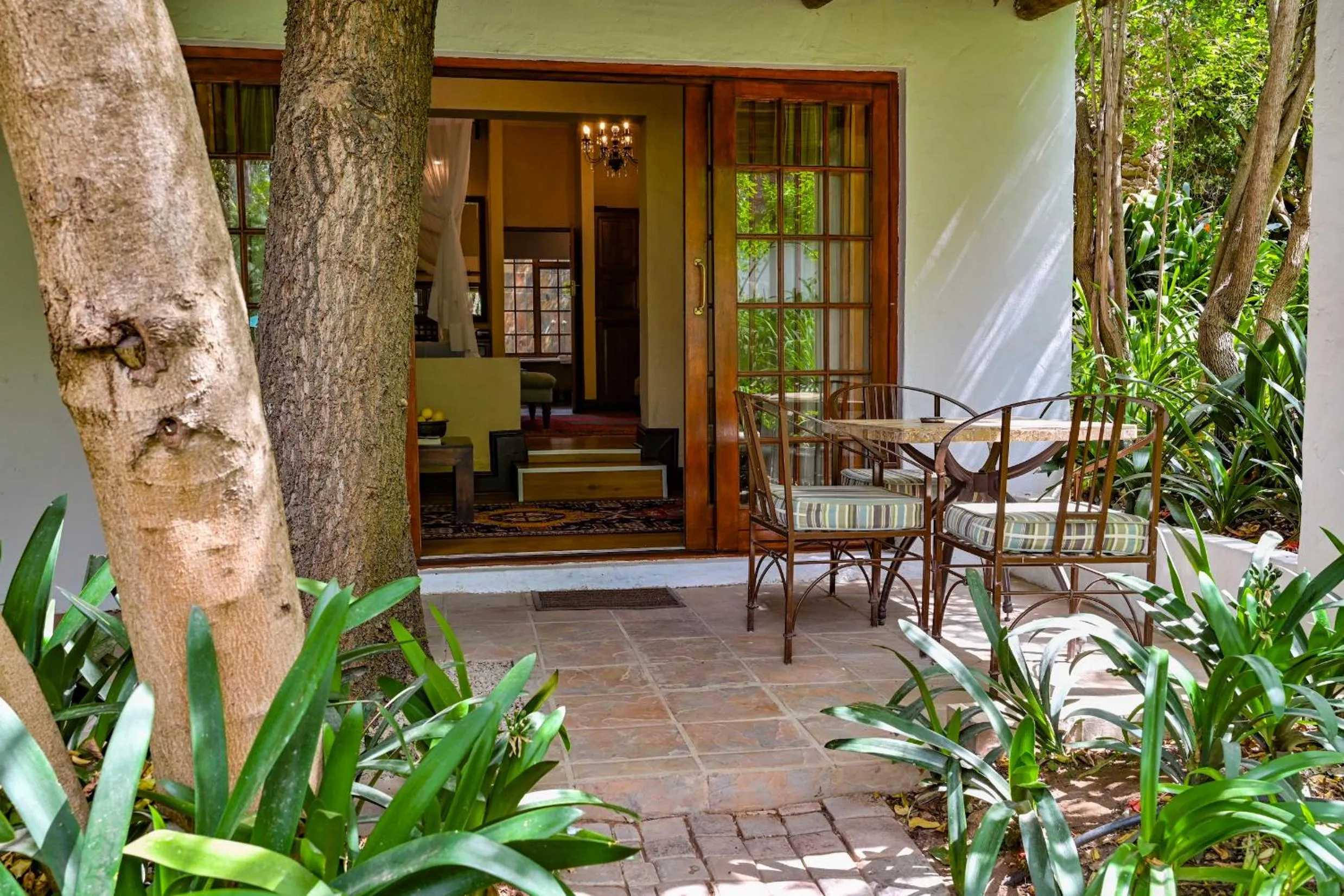 Patio in Woodall Country House and Spa