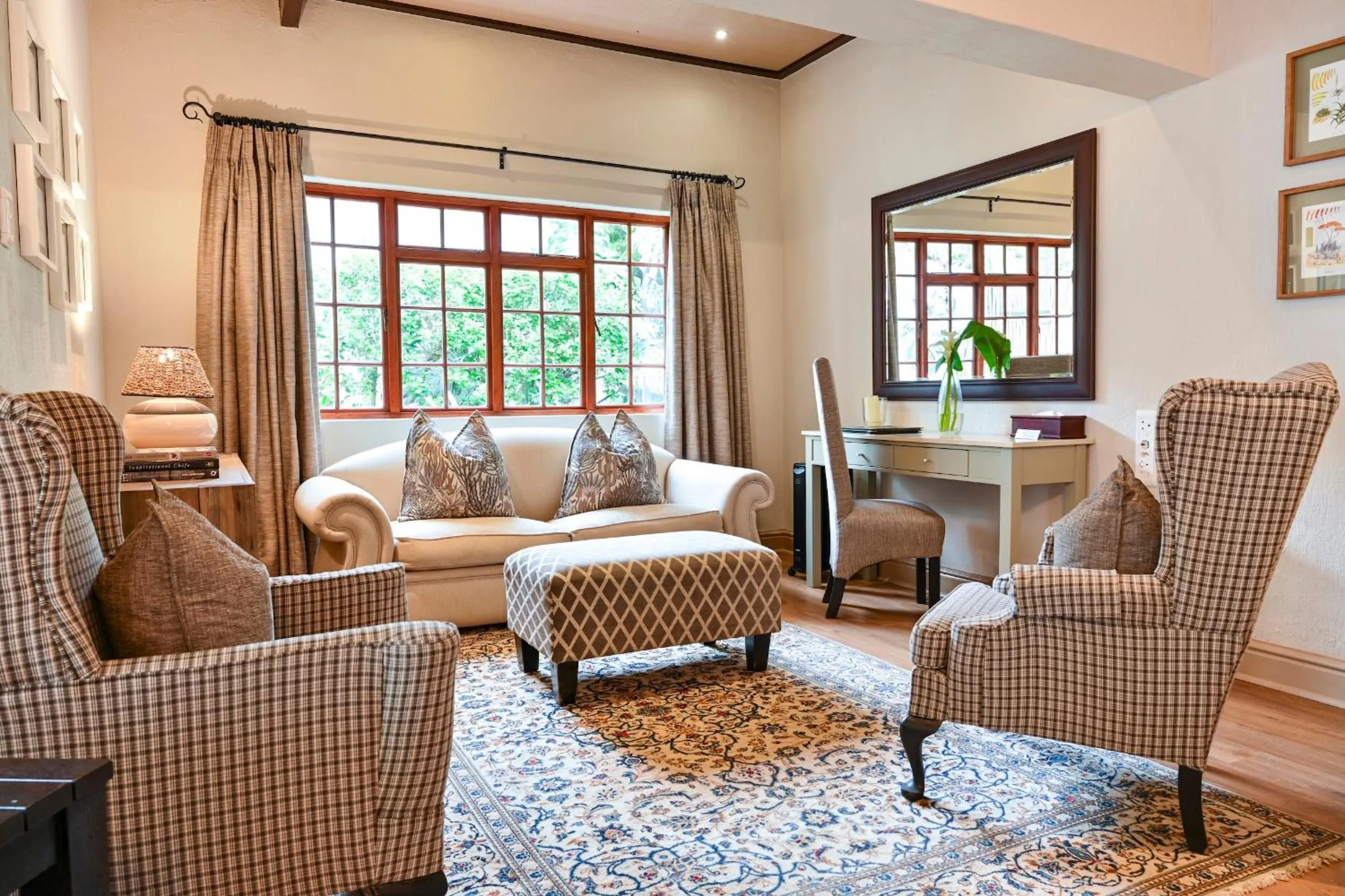 Seating area in Woodall Country House and Spa