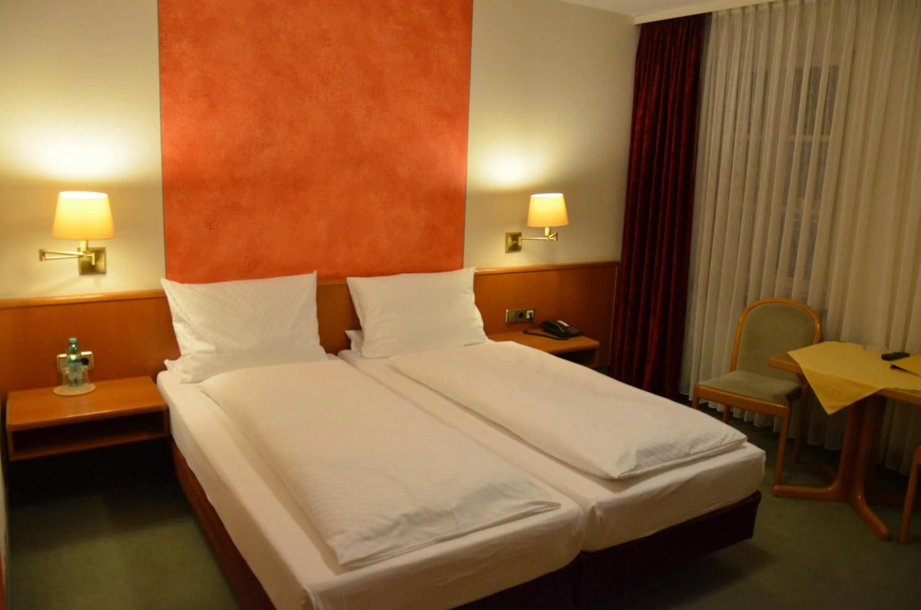 Photo of the whole room, Bed in Badischer Hof