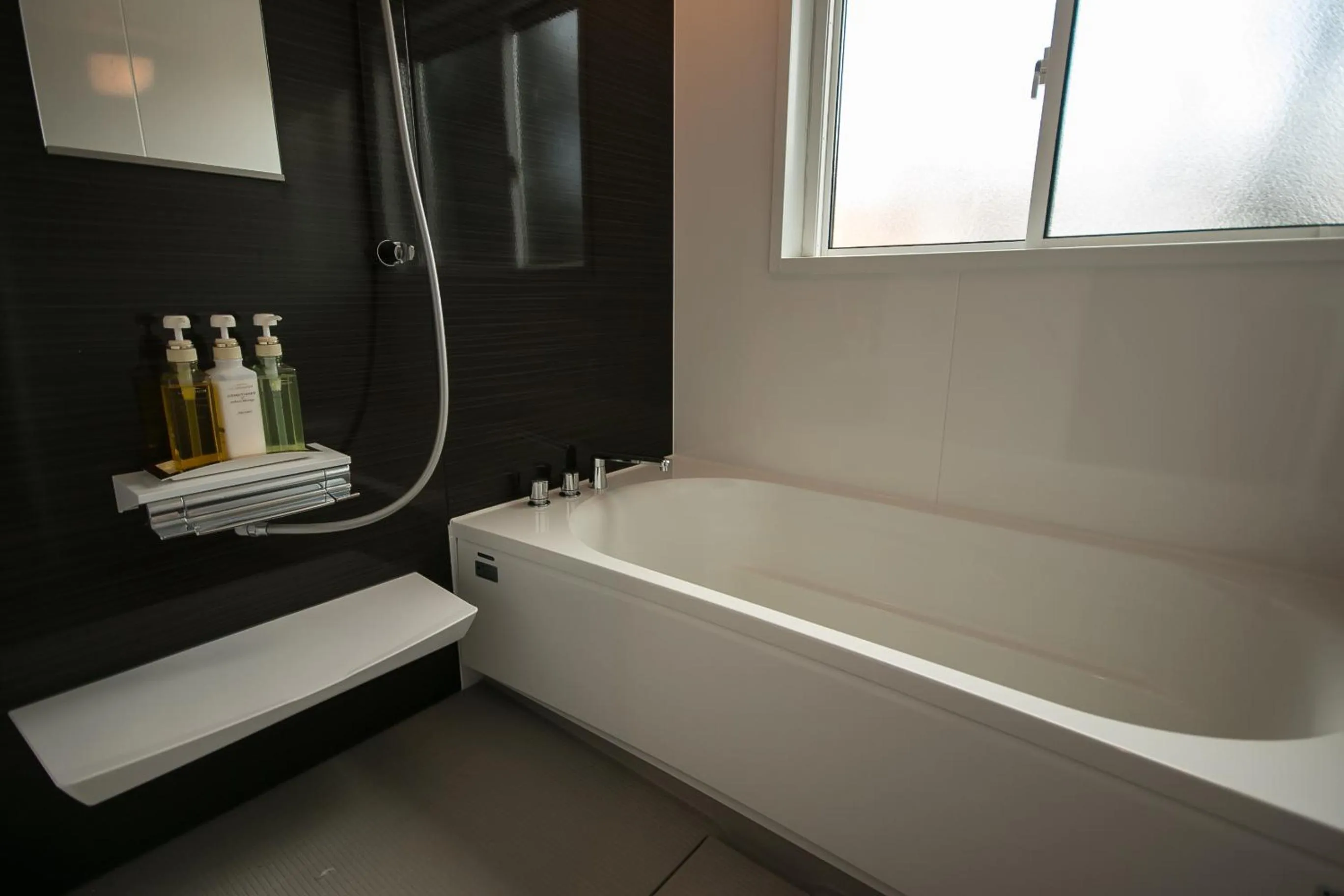 Shower in Hotel Villa Hakuba by HHG