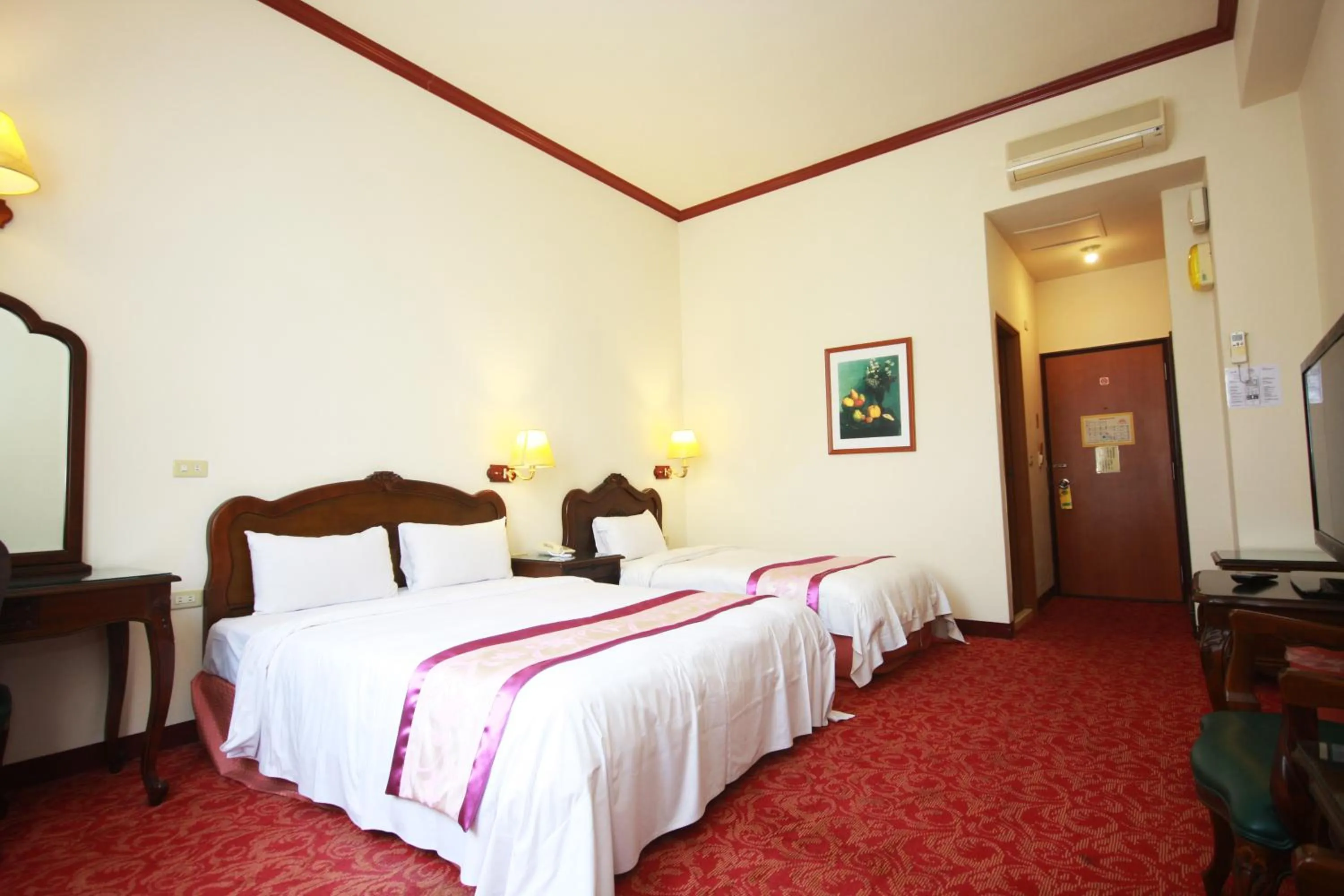 Bedroom, Bed in East Commercial Affairs Hotel