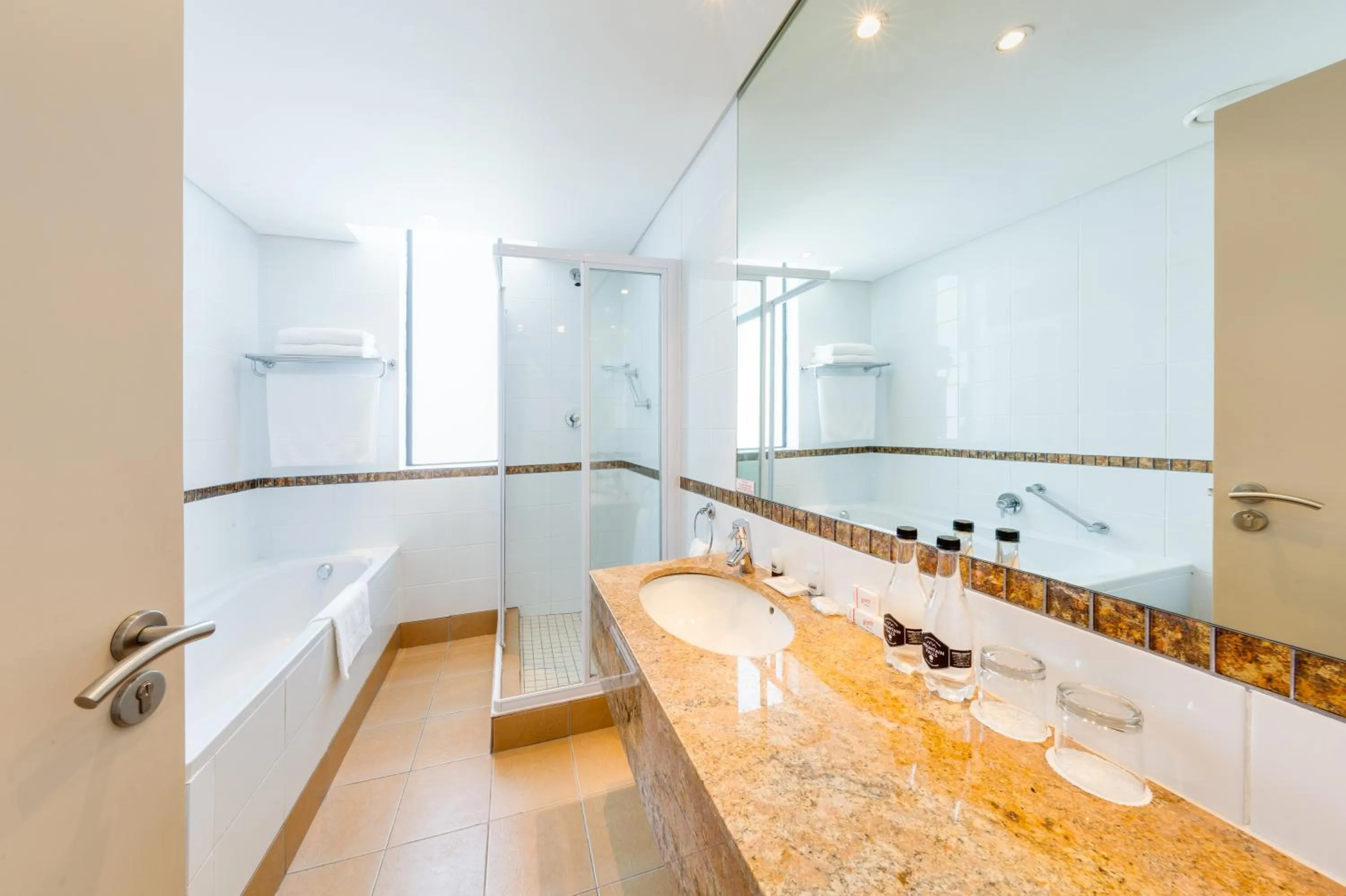 Shower in Cresta Grande Cape Town