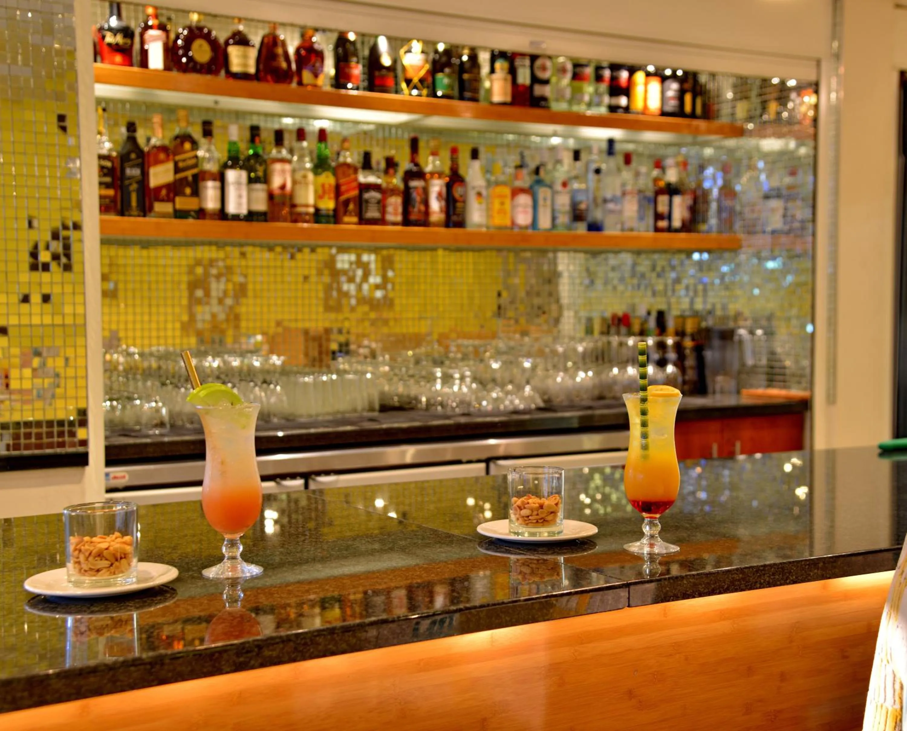 Restaurant/places to eat in Cresta Grande Cape Town