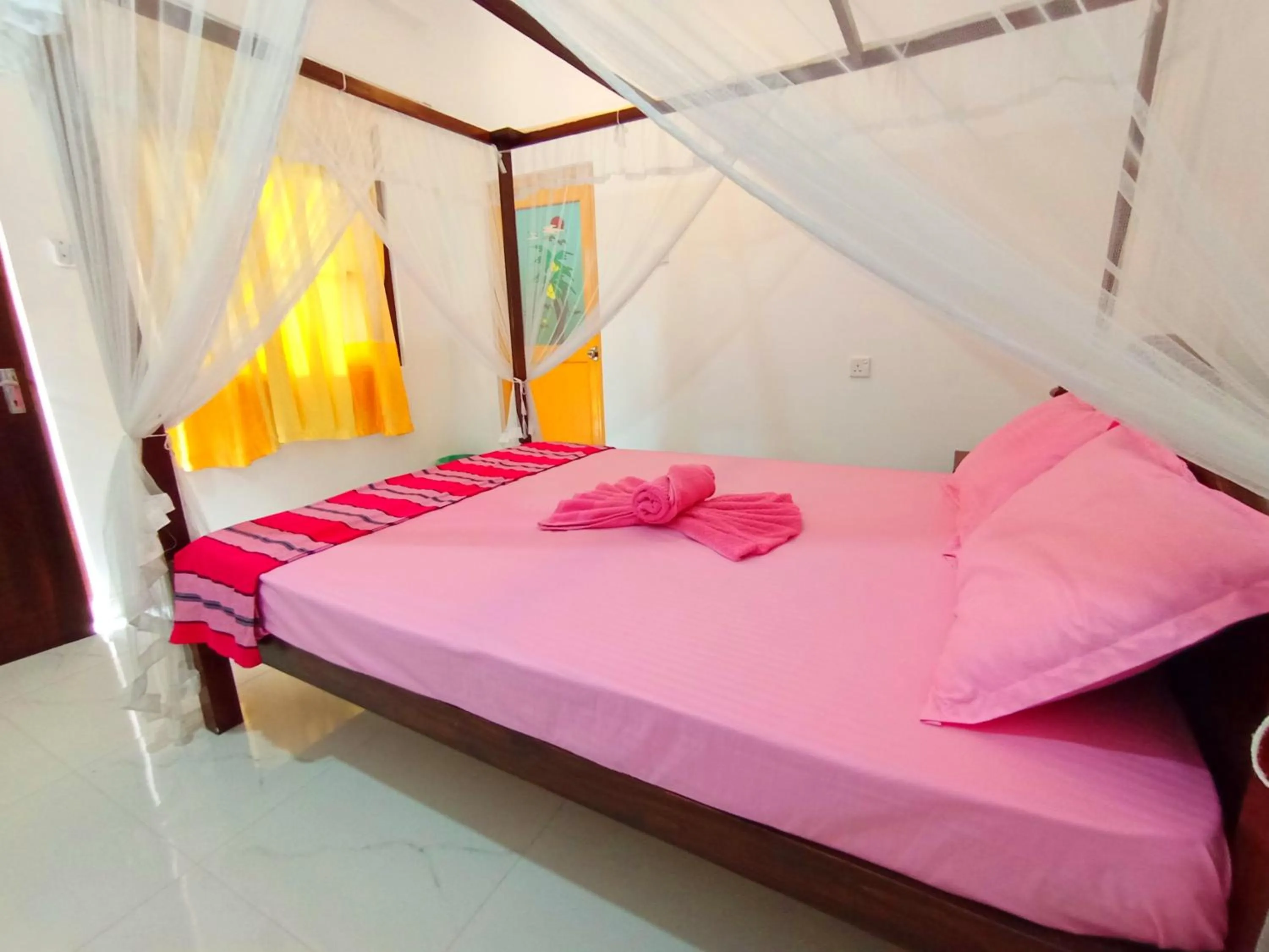 Bed in Allan Guest Mirissa