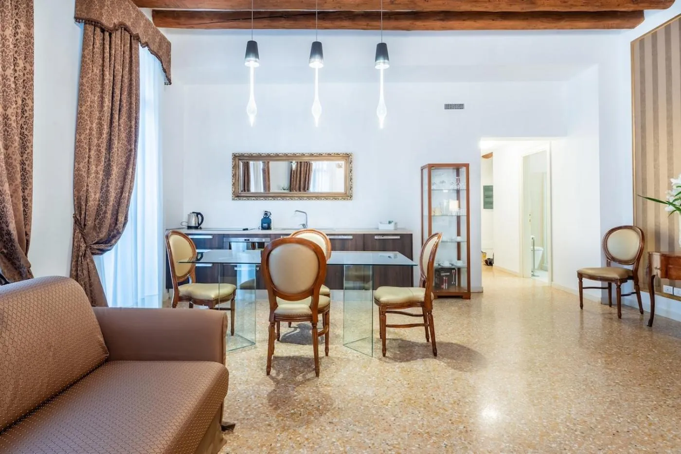 Living room in San Teodoro Palace - Luxury Apartments