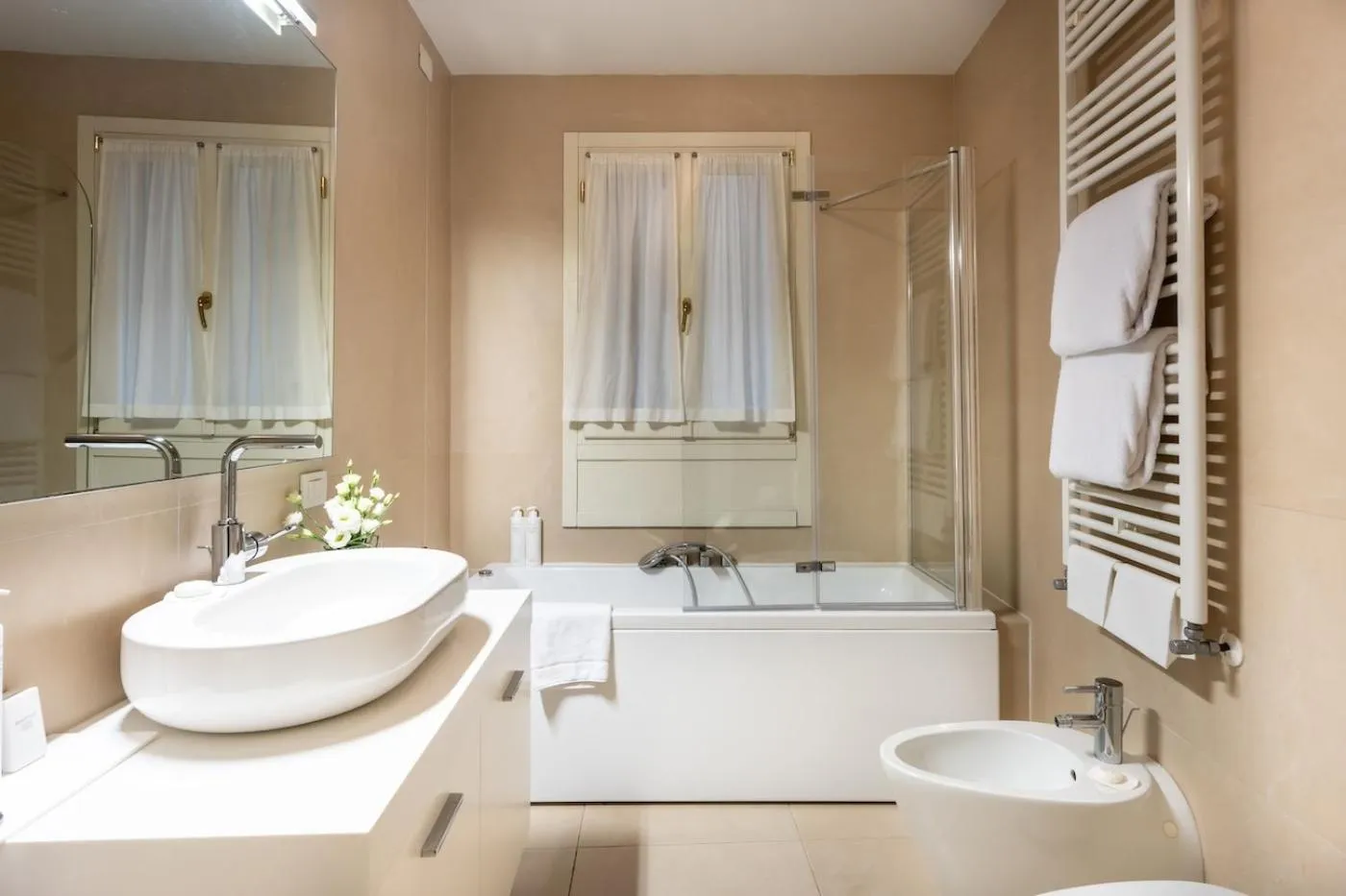 Bathroom in San Teodoro Palace - Luxury Apartments