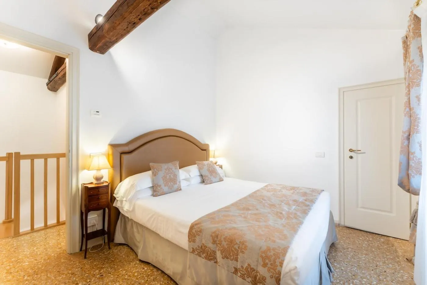 Bedroom, Bed in San Teodoro Palace - Luxury Apartments