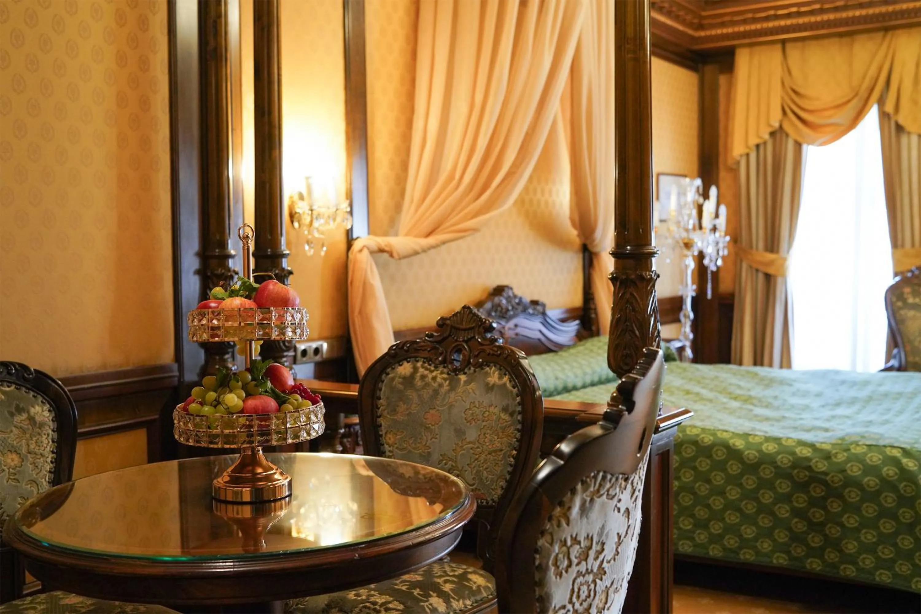 Bed in Hotel Casa Capsa