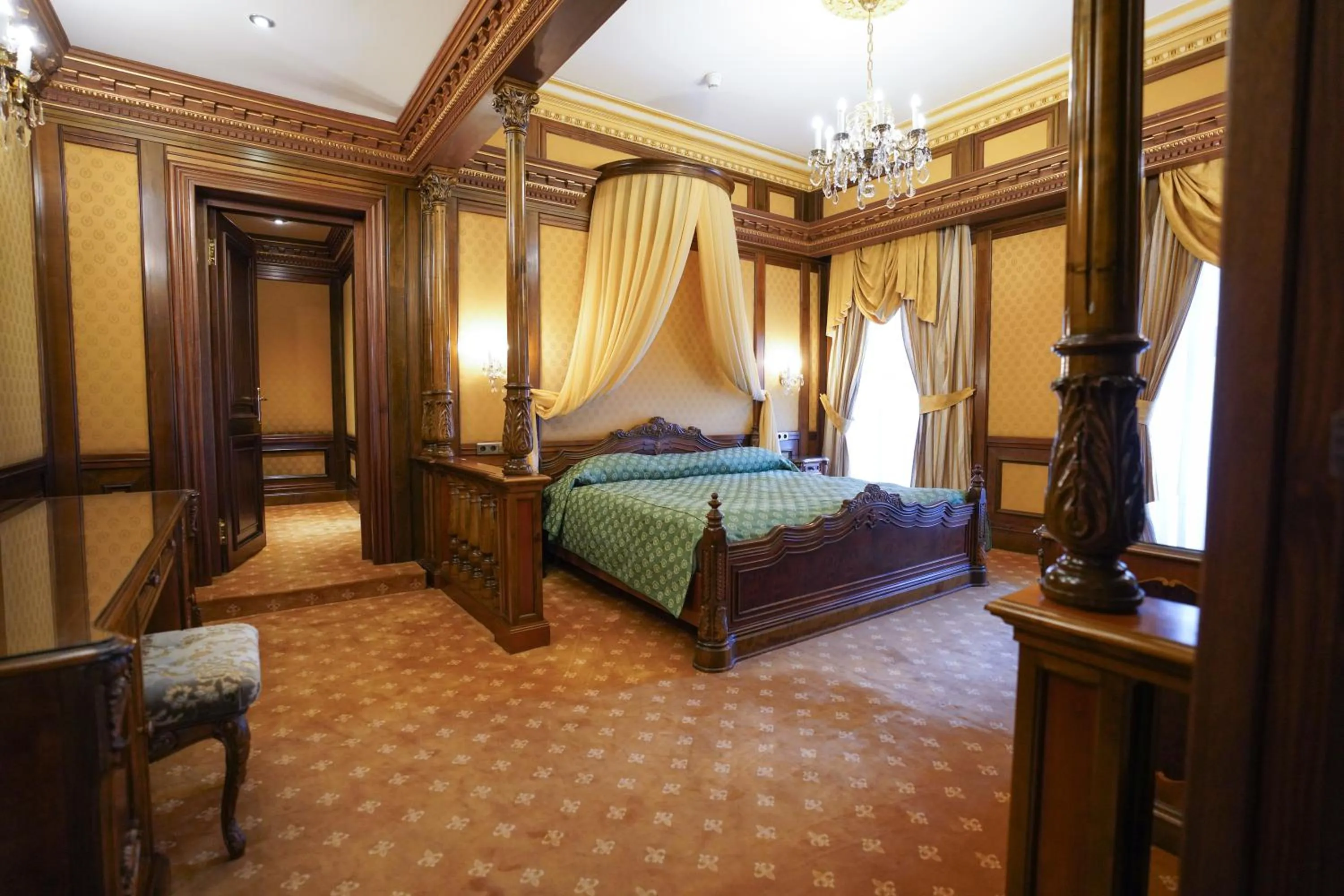 Bed in Hotel Casa Capsa