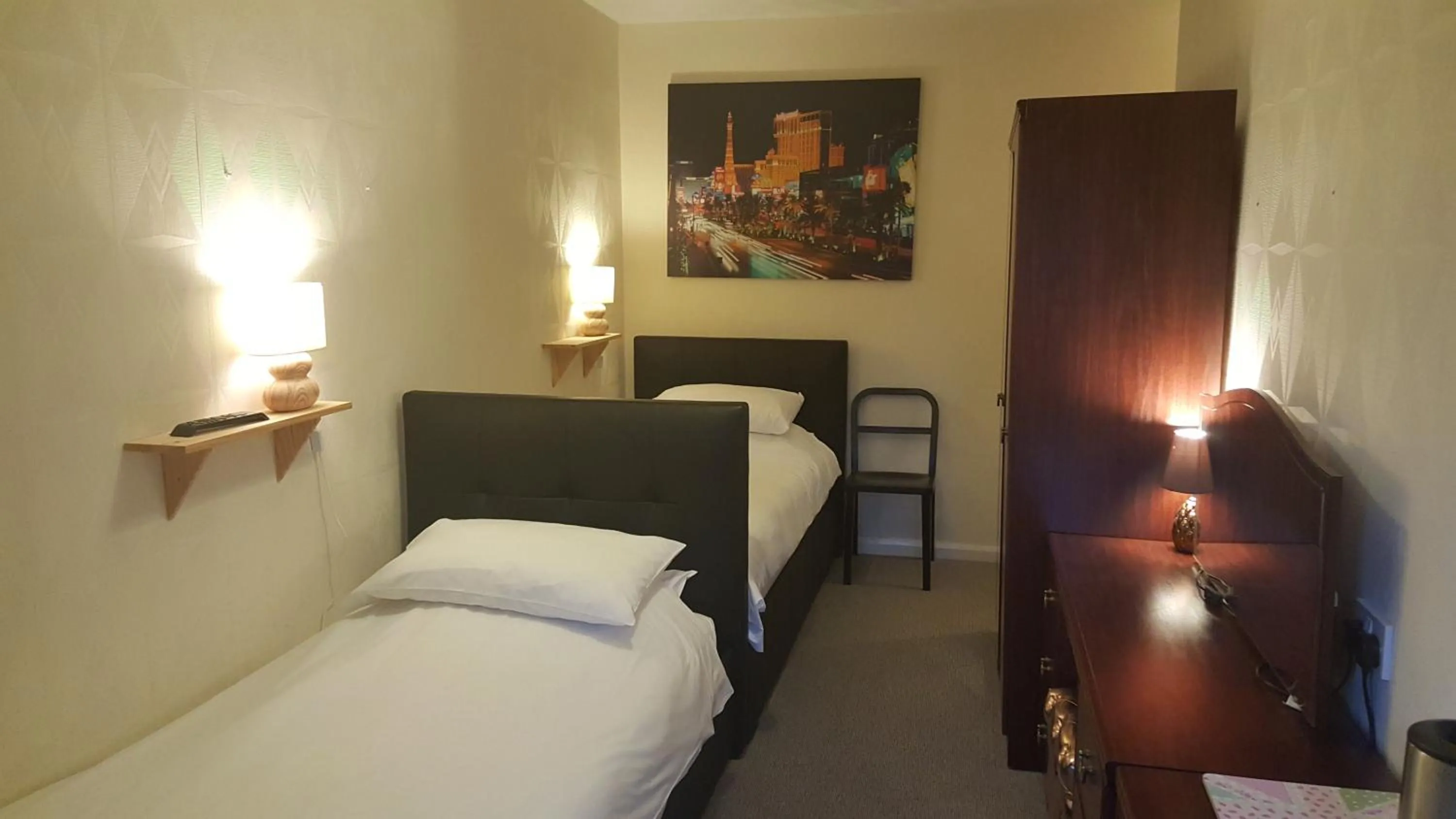 Photo of the whole room, Bed in Maindee Guest House