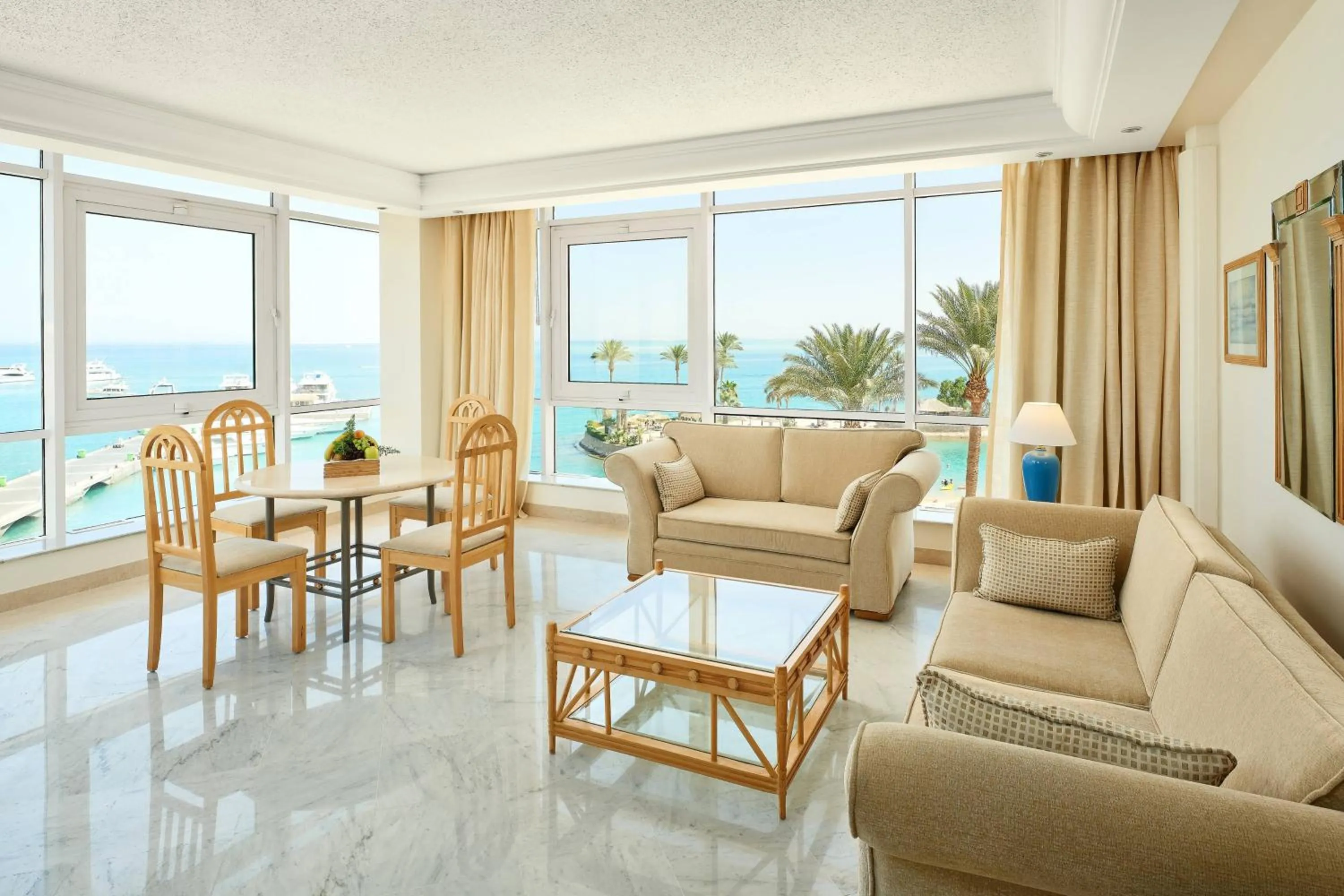 Living room in Hurghada Marriott Beach Resort