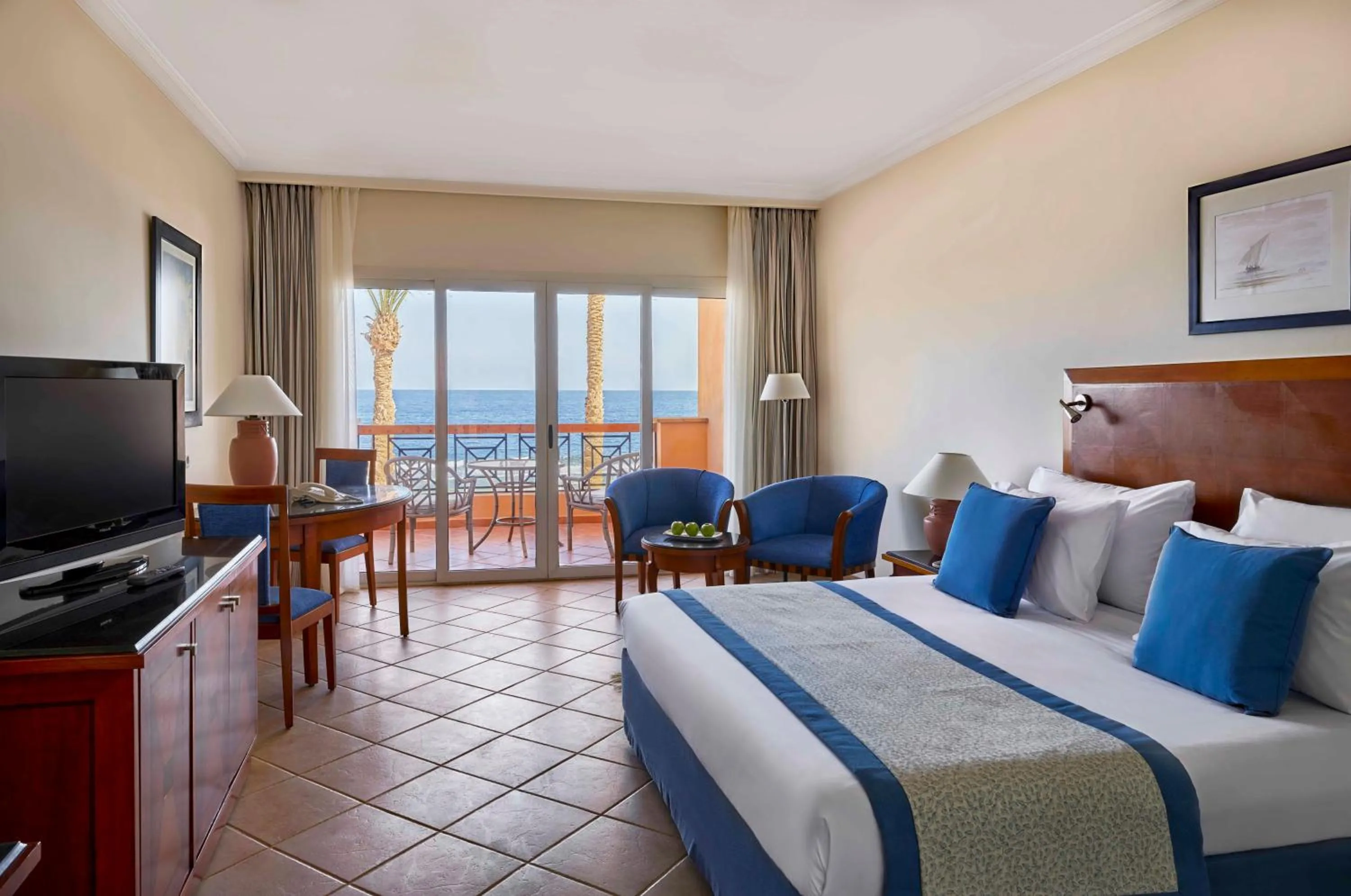 Bedroom, Bed in JAZ Grand Marsa