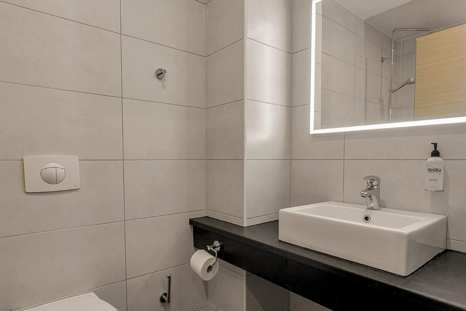 Toilet in Hotel Muli