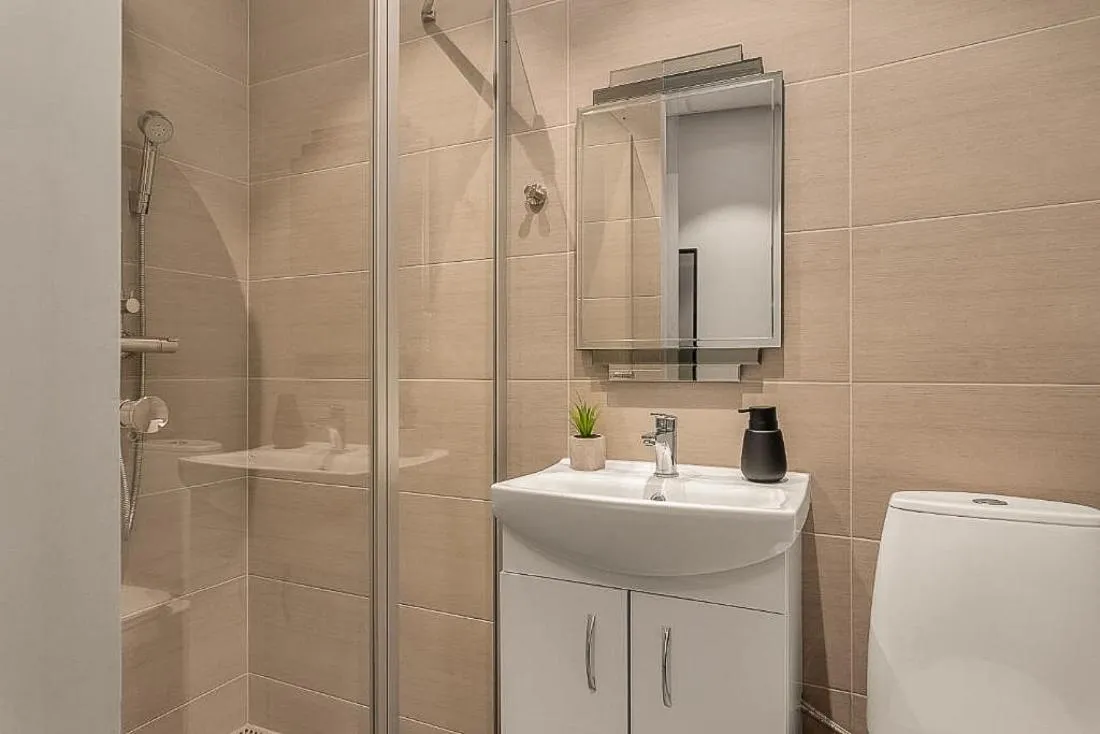 Toilet in Hotel Muli