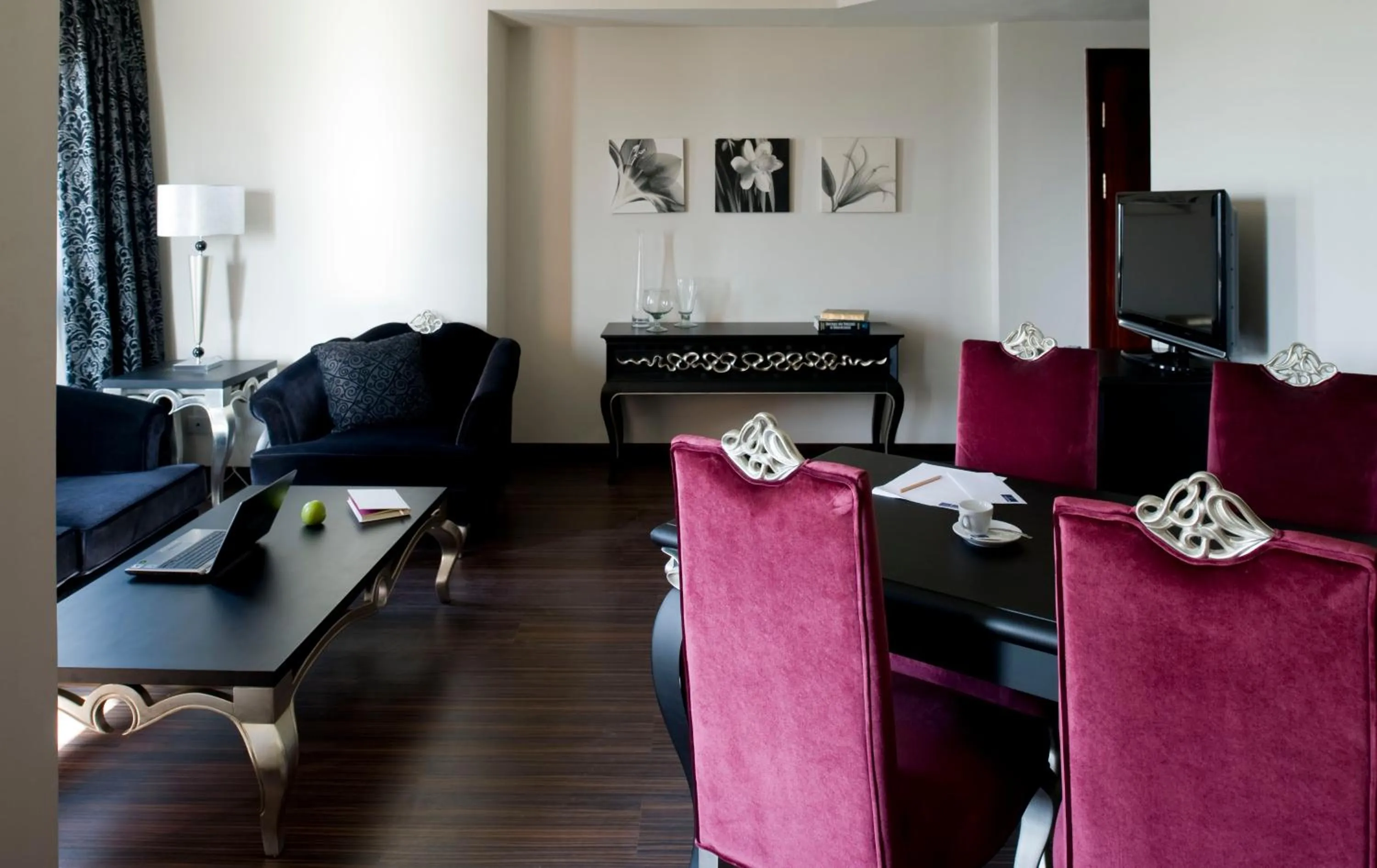 Seating area in Barceló Cairo Pyramids