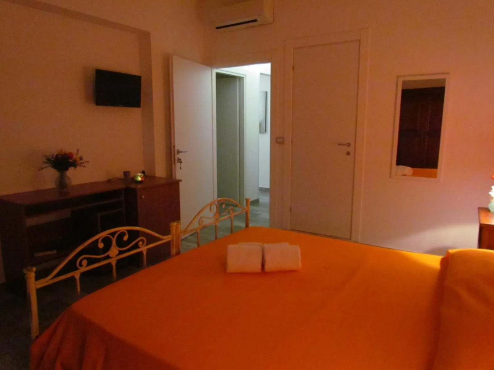 Property building, Bed in B&B Eco Dal Mare