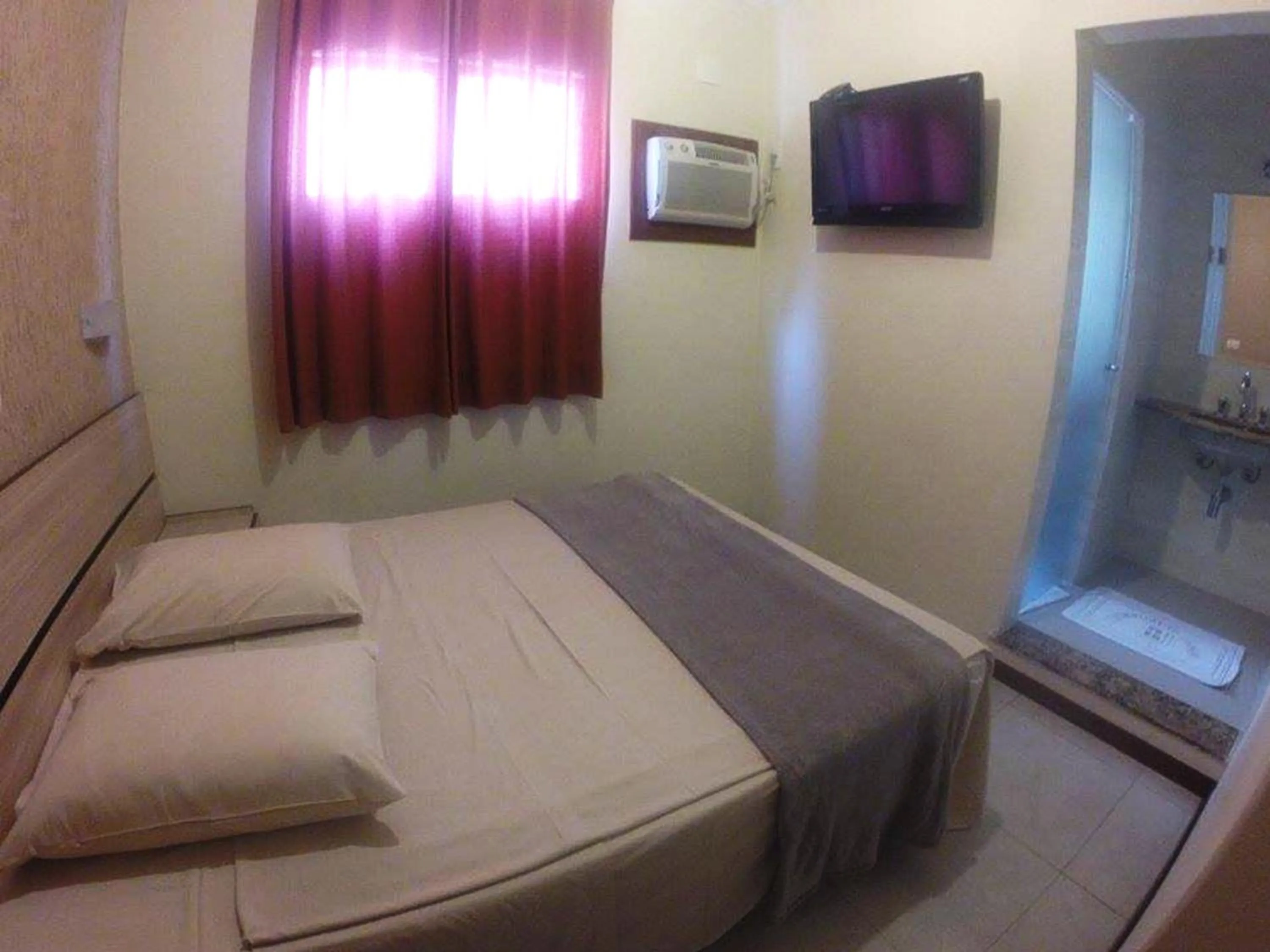 TV and multimedia, Bed in Hotel Brigadeiro