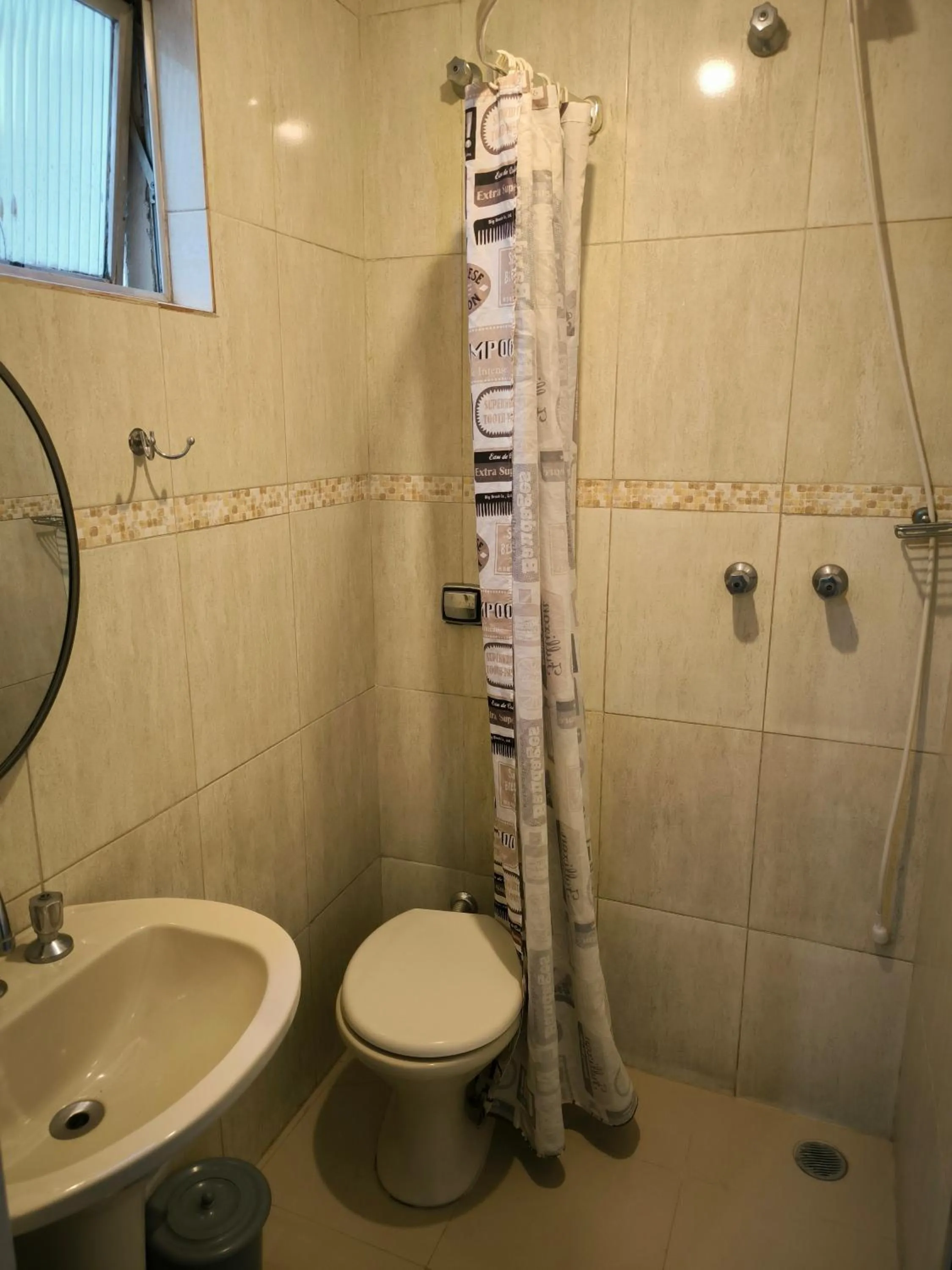Bathroom in Hotel Brigadeiro
