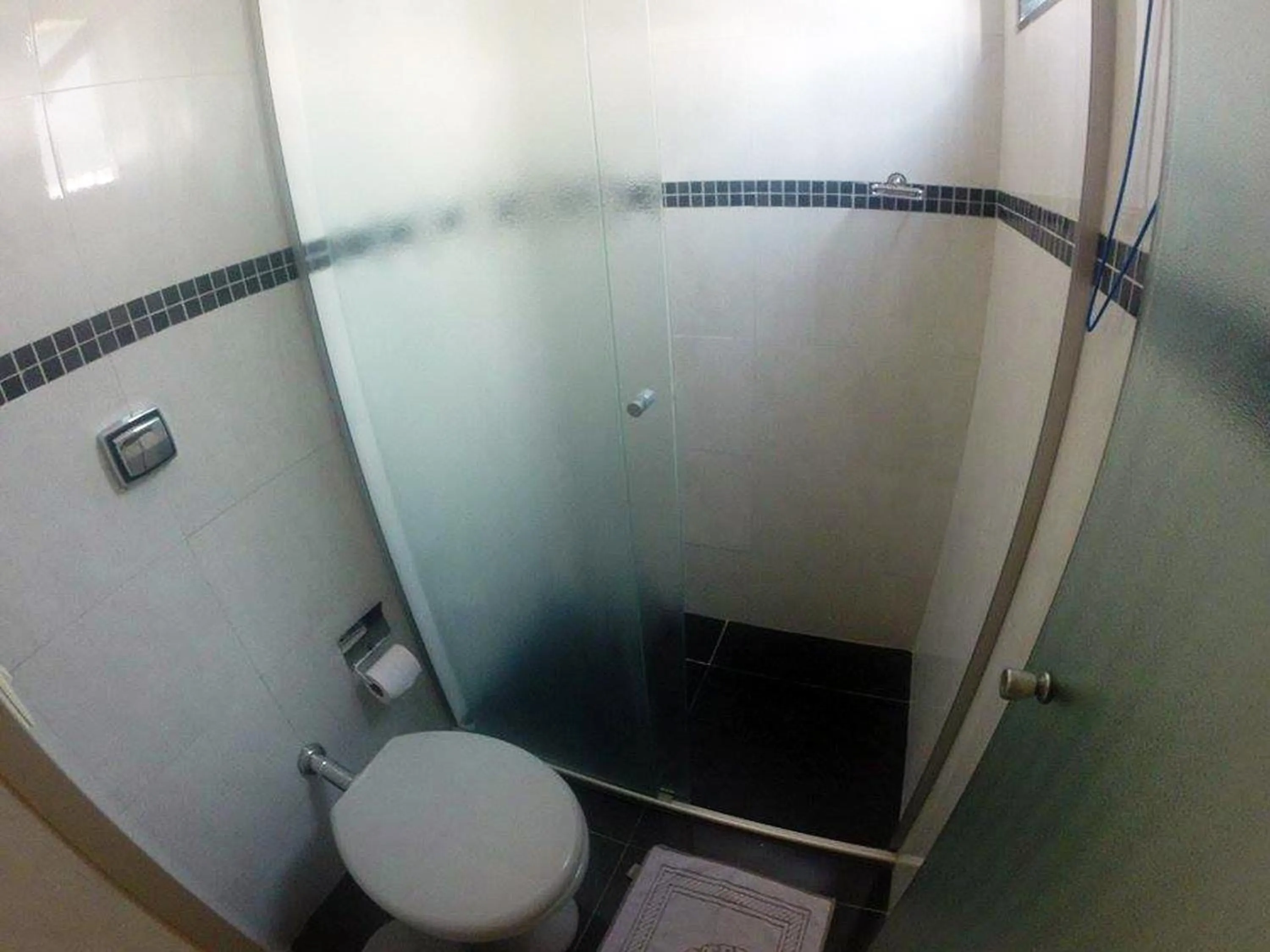 Toilet in Hotel Brigadeiro