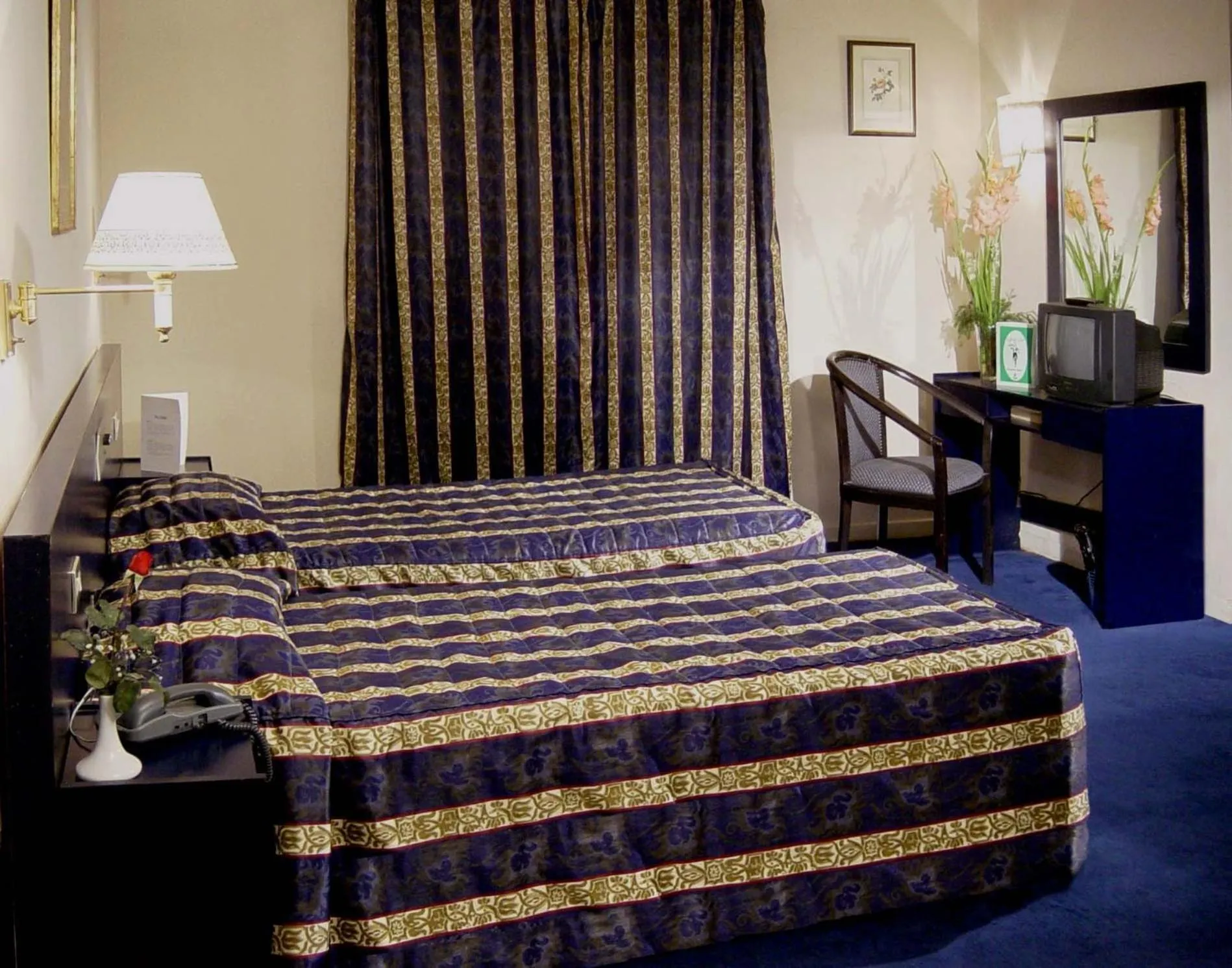 Photo of the whole room, Bed in Hotel Concorde Dokki