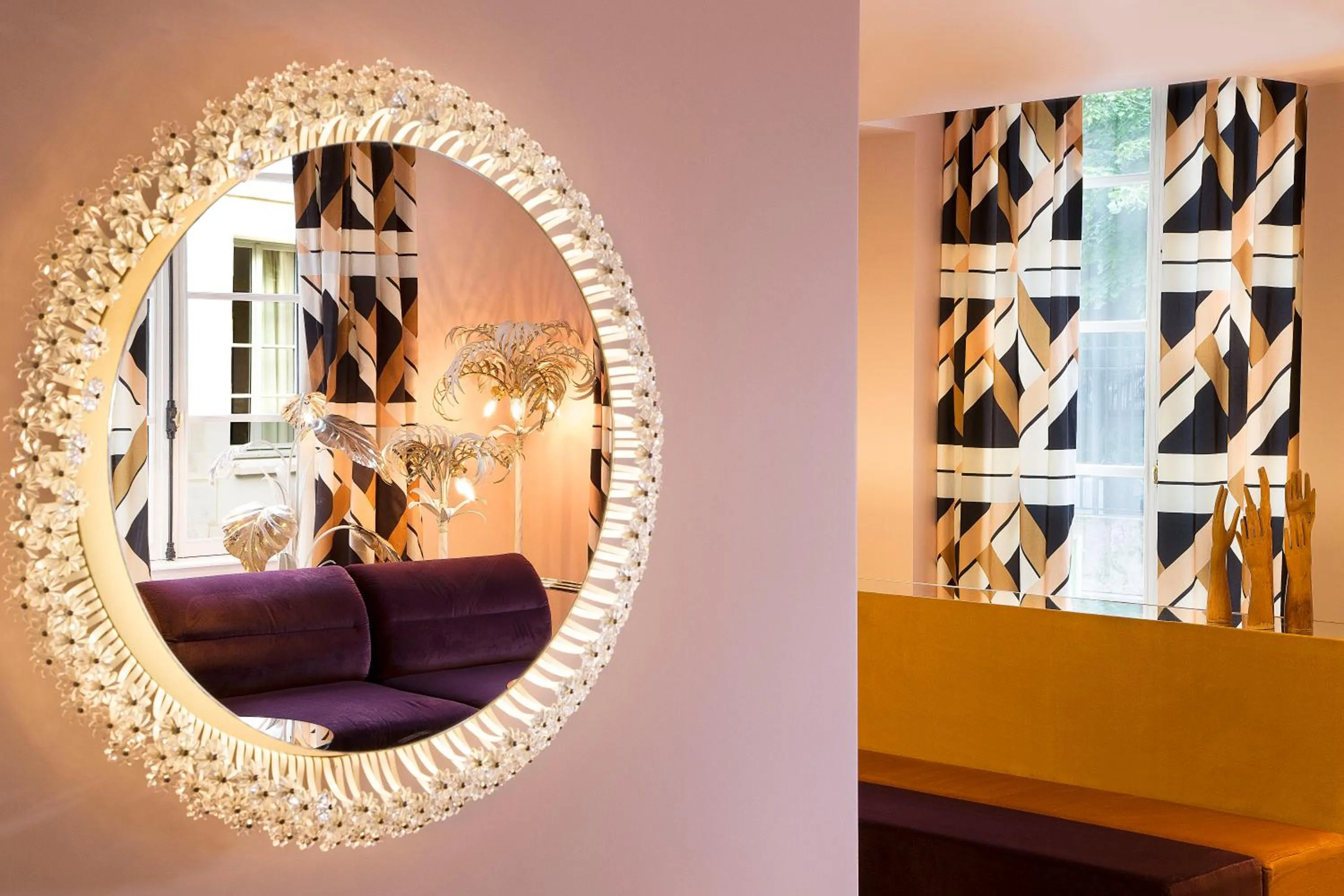 Lobby or reception in Hôtel Saint-Marc