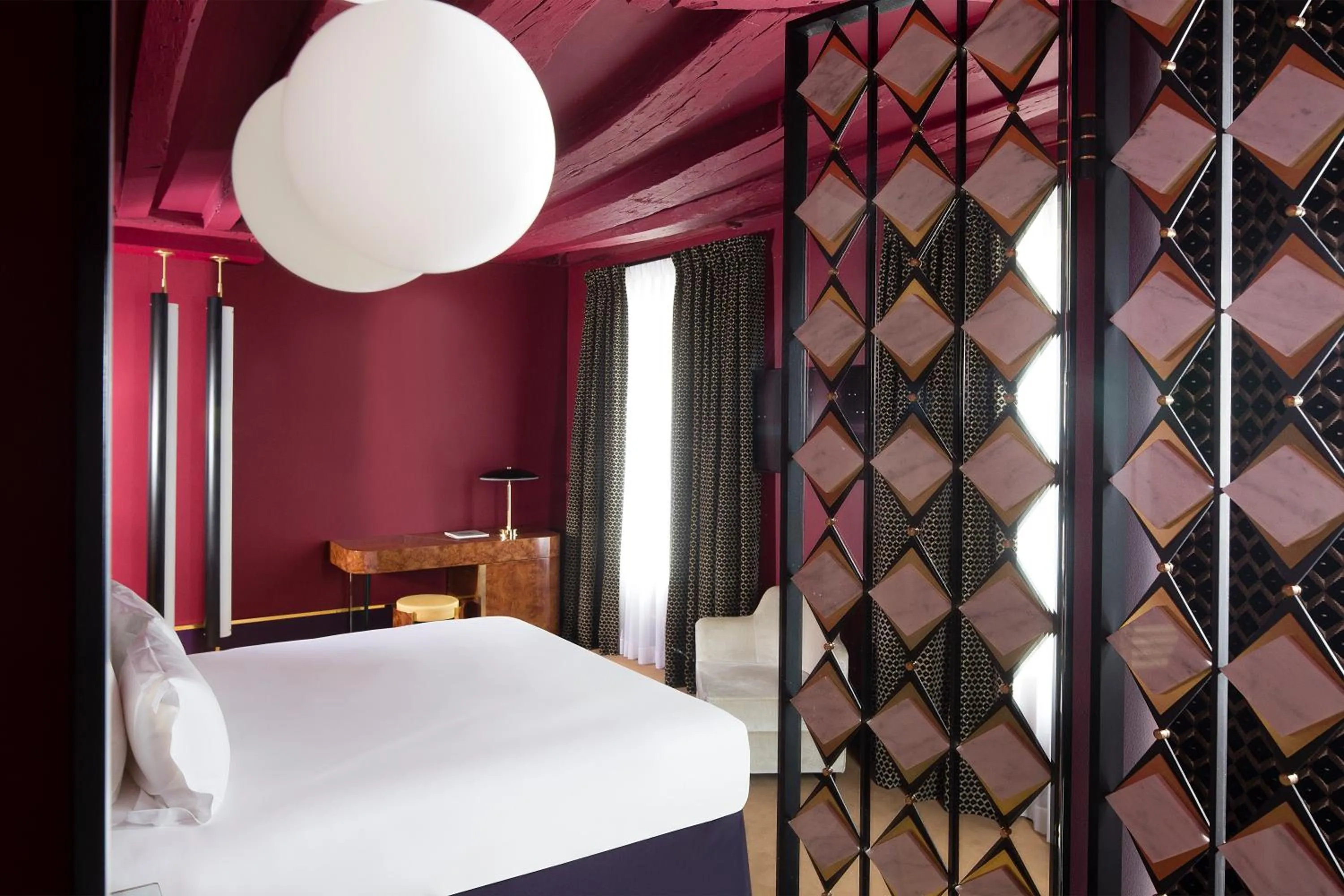 Decorative detail, Bed in Hôtel Saint-Marc