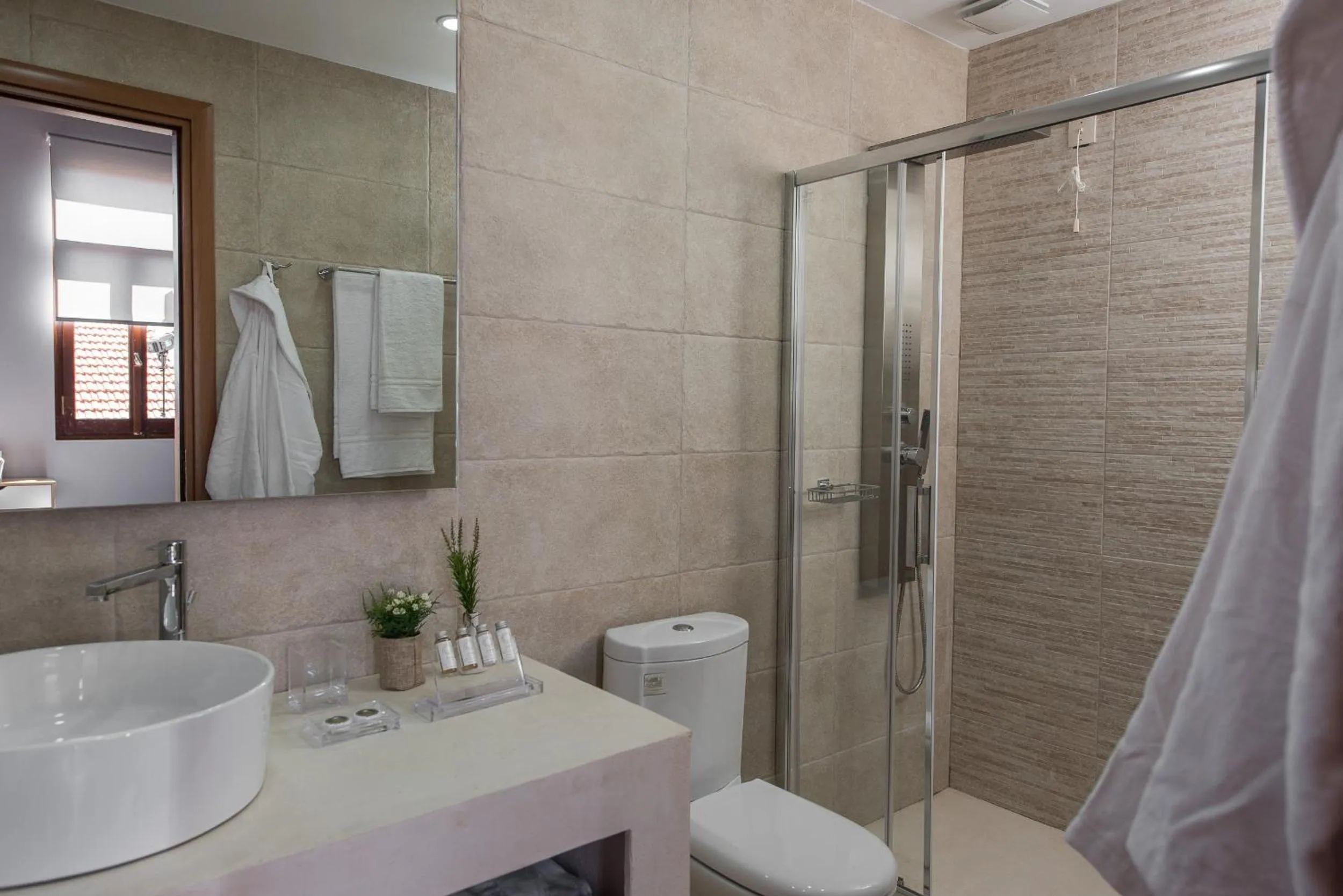 Bathroom in Bluebell Luxury Suites