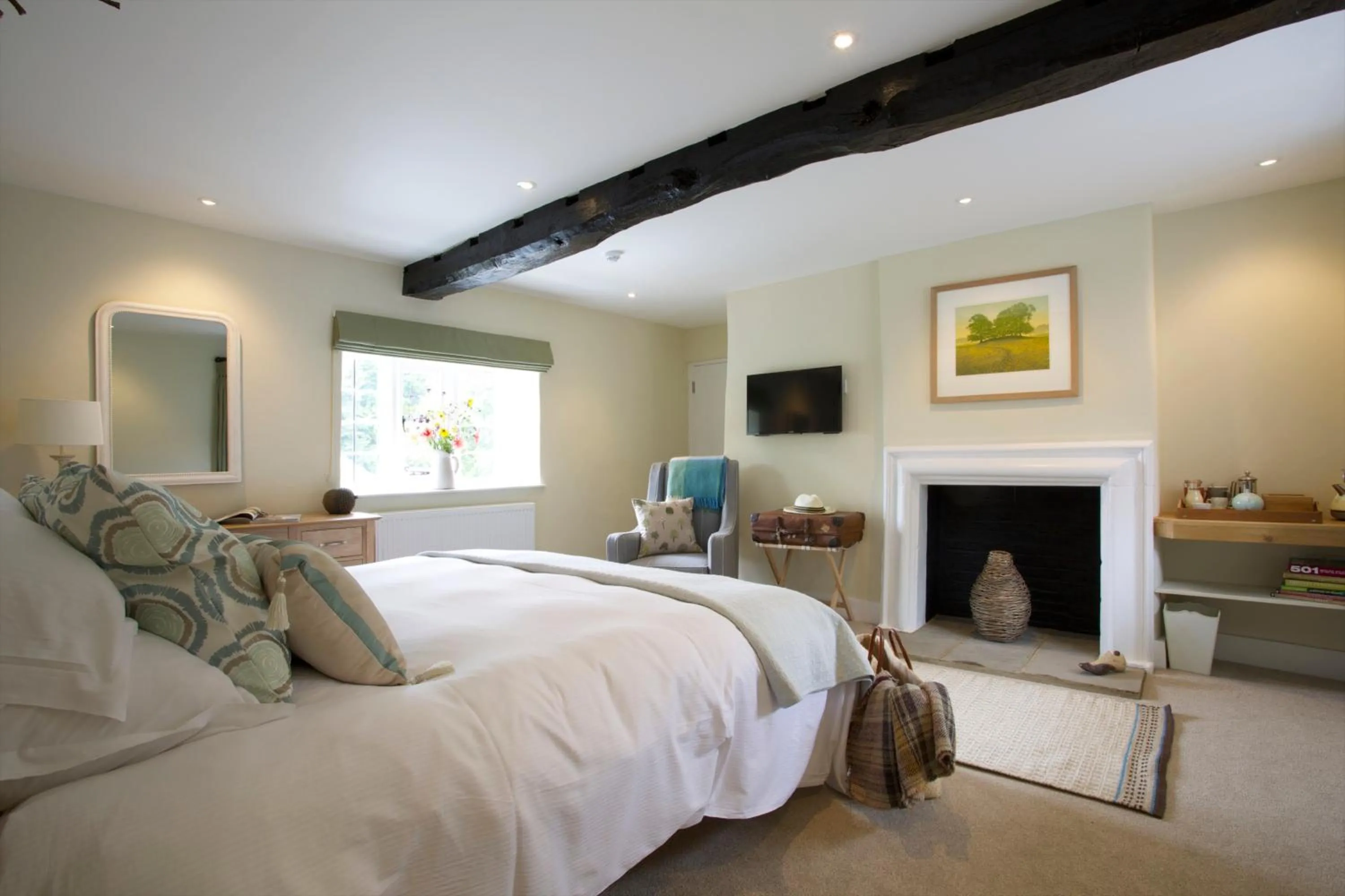 Photo of the whole room, Bed in The Royal Oak