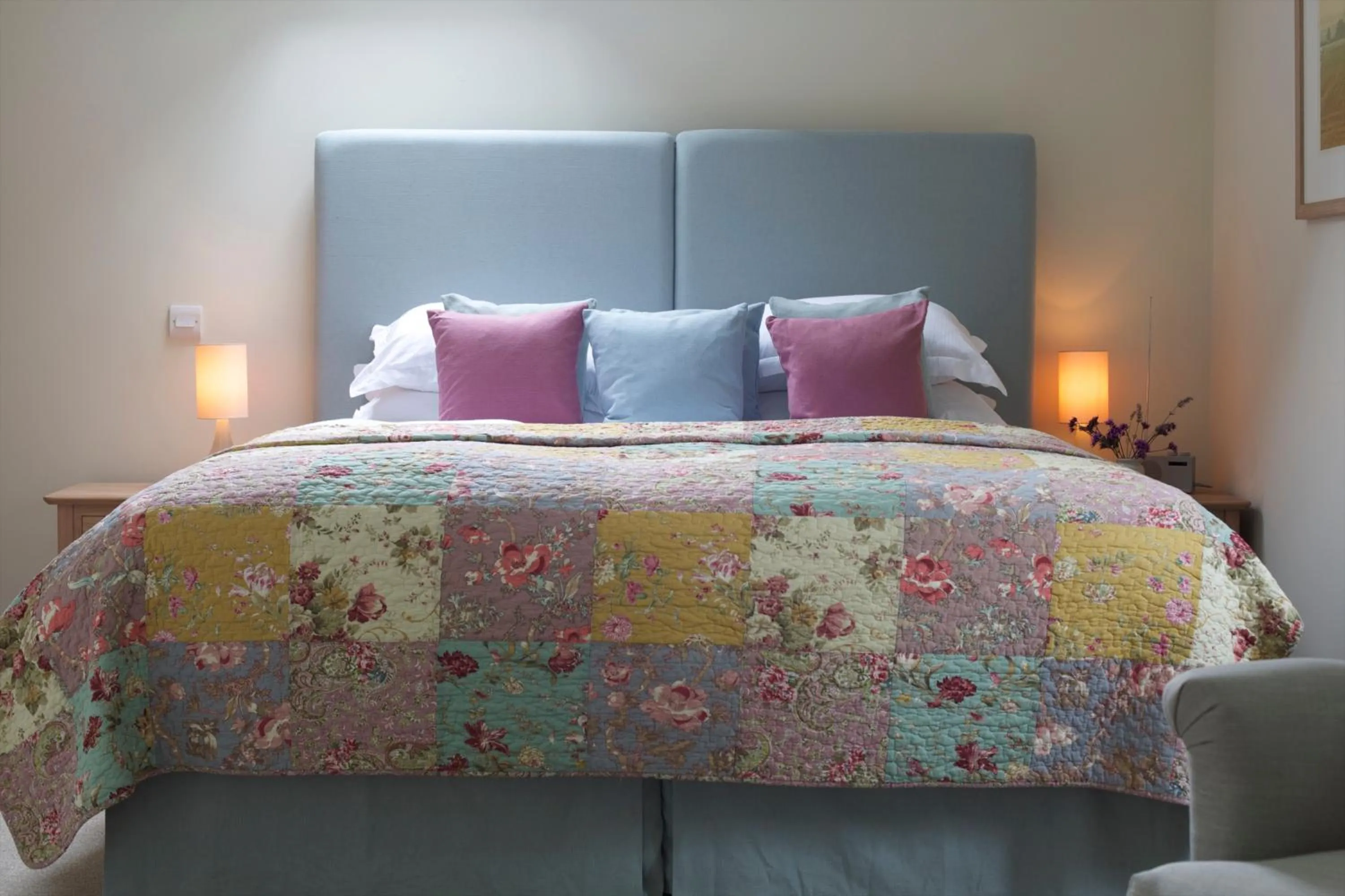 Bedroom, Bed in The Royal Oak