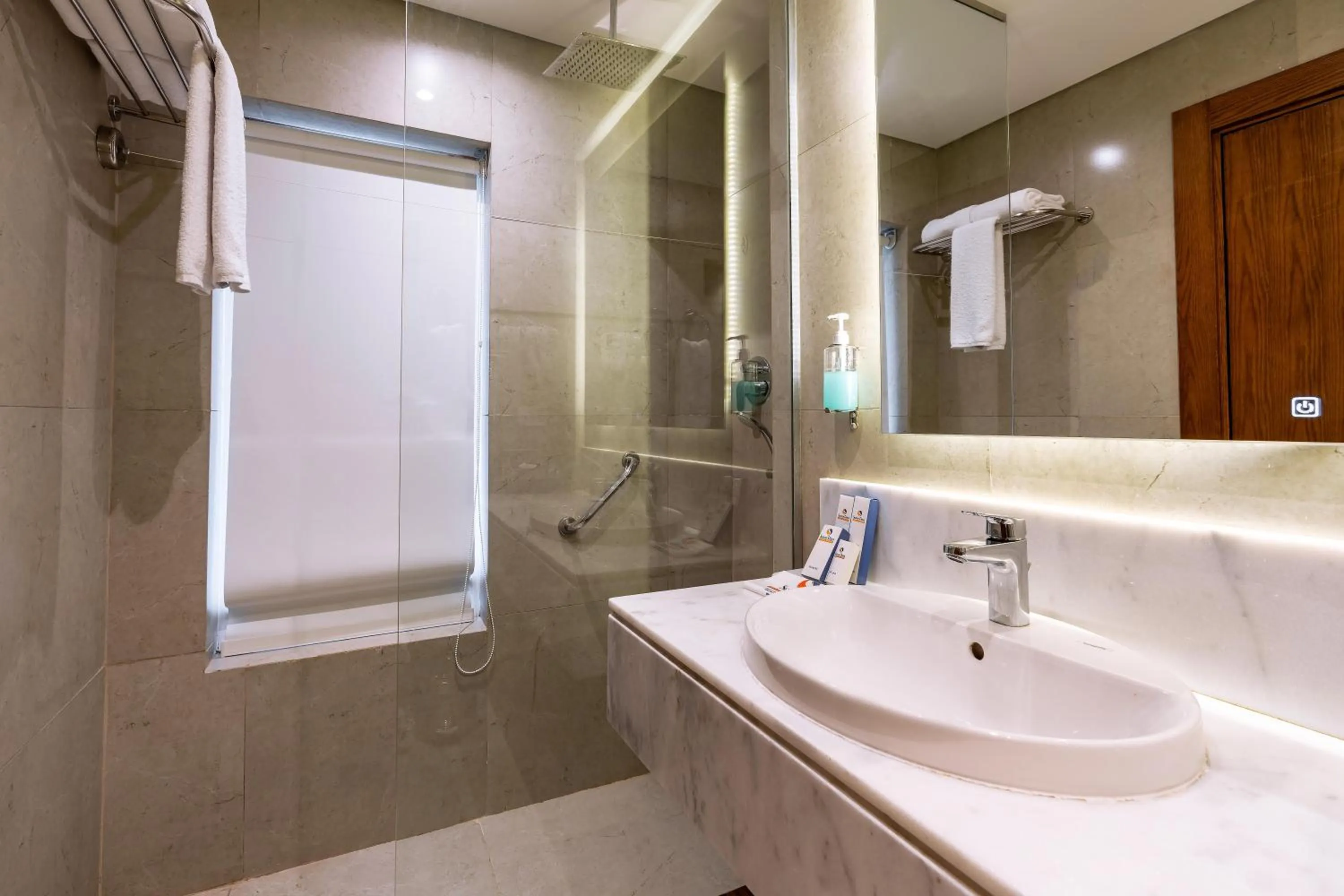 Bathroom in Sunny Days El Palacio Resort & Spa