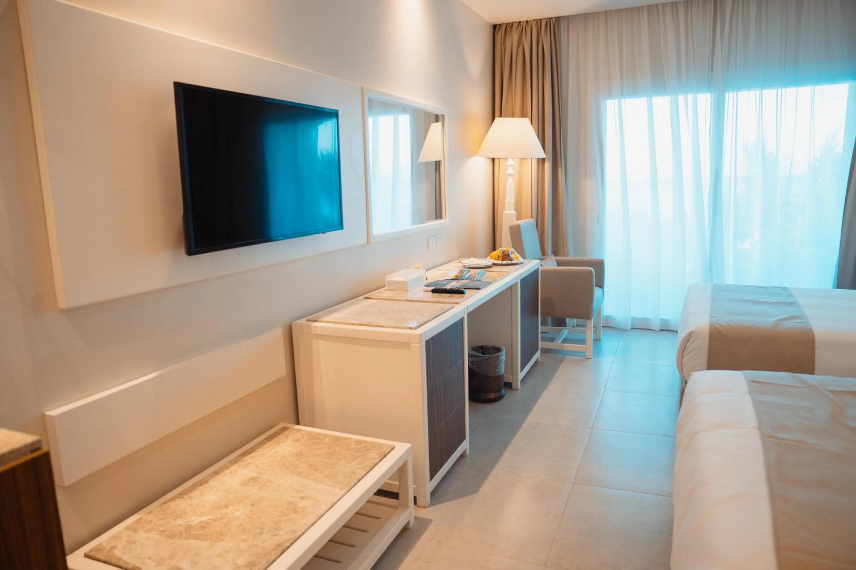 TV and multimedia, Bed in Sunny Days El Palacio Resort & Spa