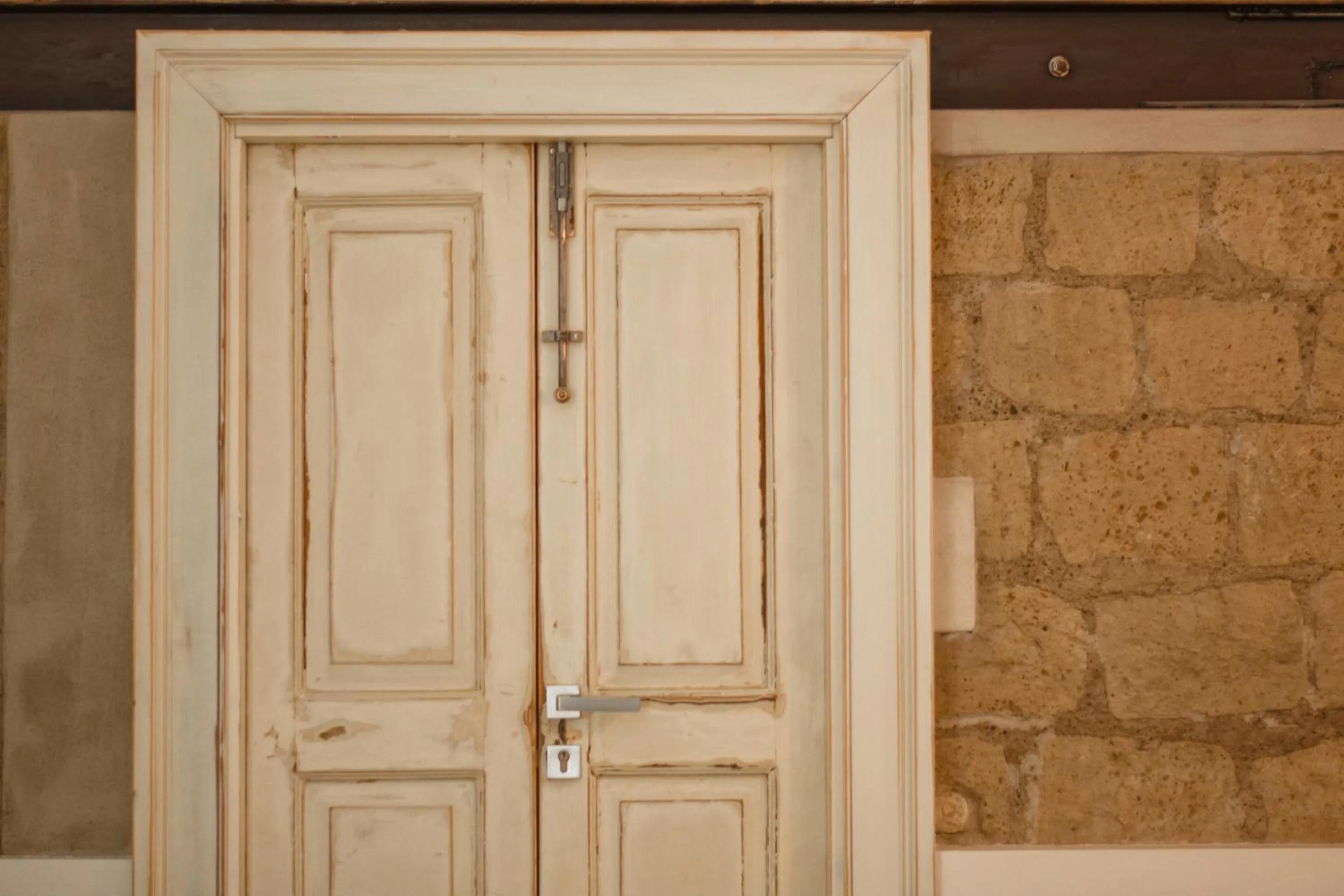 Photo of the whole room in Belledonne Suite & Gallery