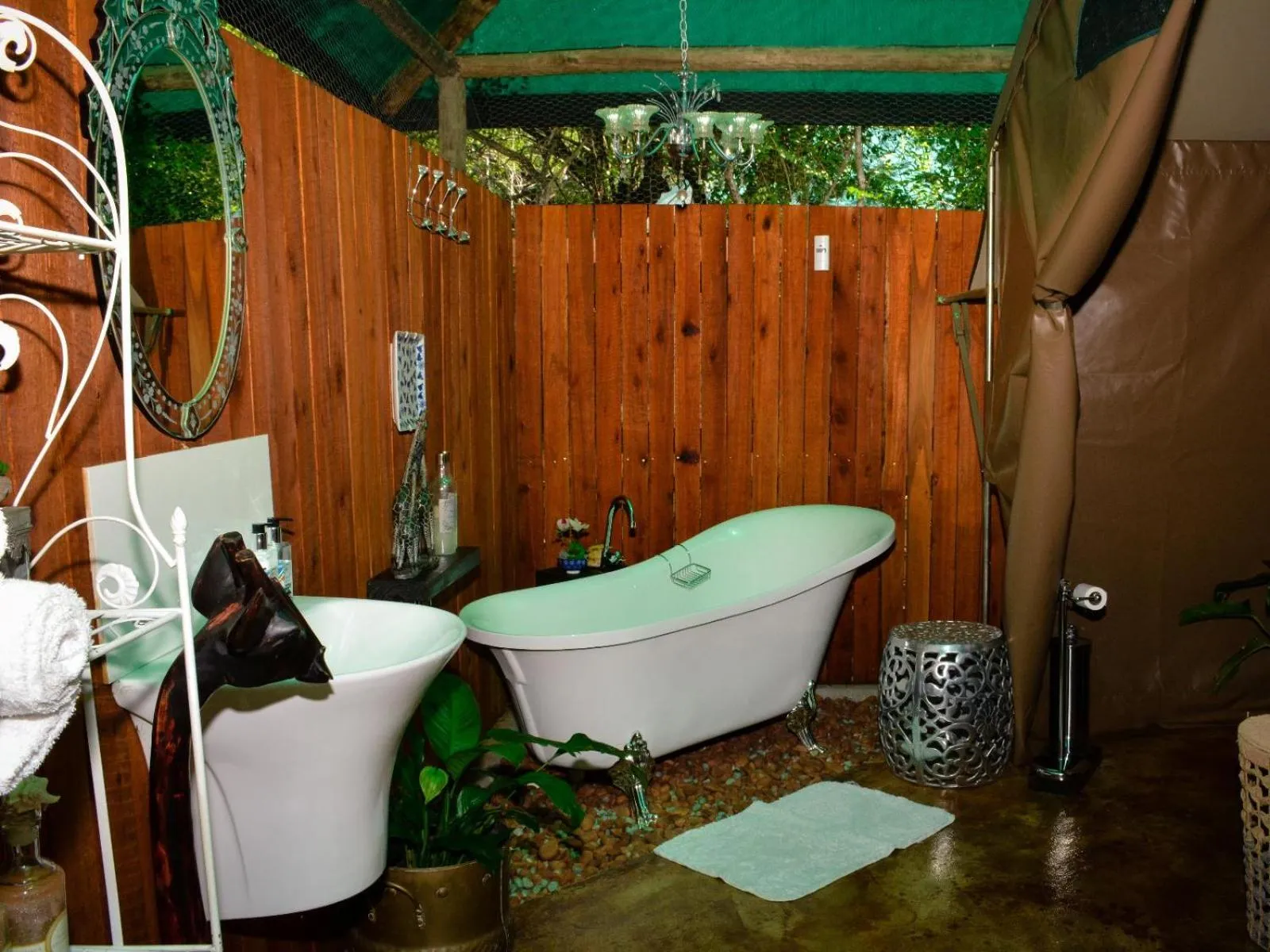Bathroom in Wielewaal Bush Lodge