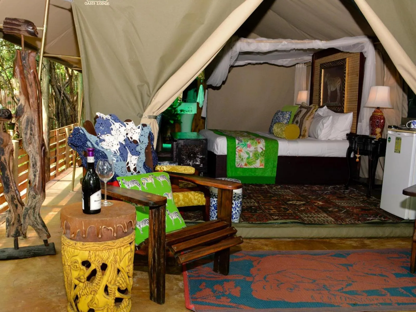 Decorative detail, Bed in Wielewaal Bush Lodge