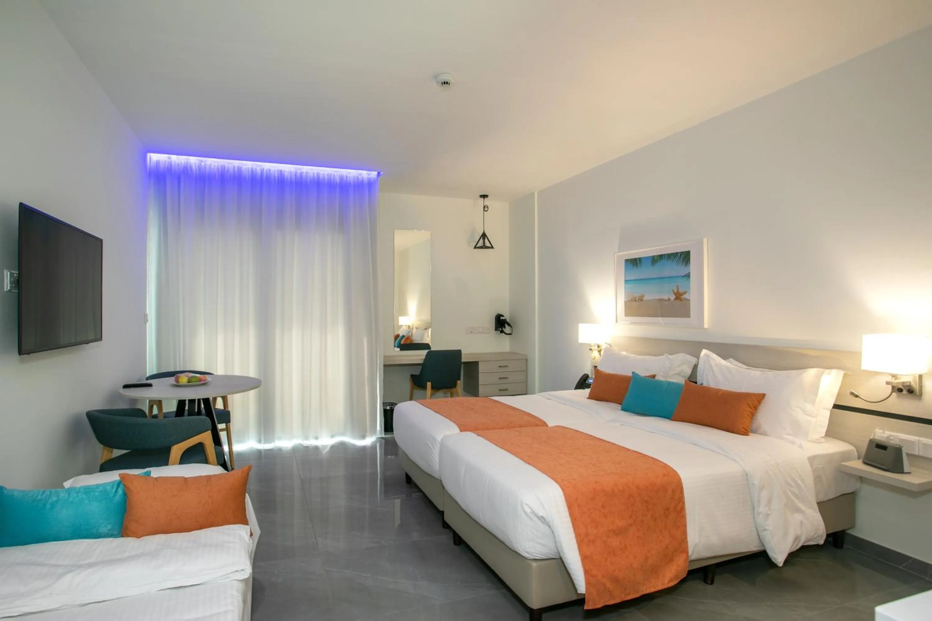 Bed in Best Western Plus Larco Hotel