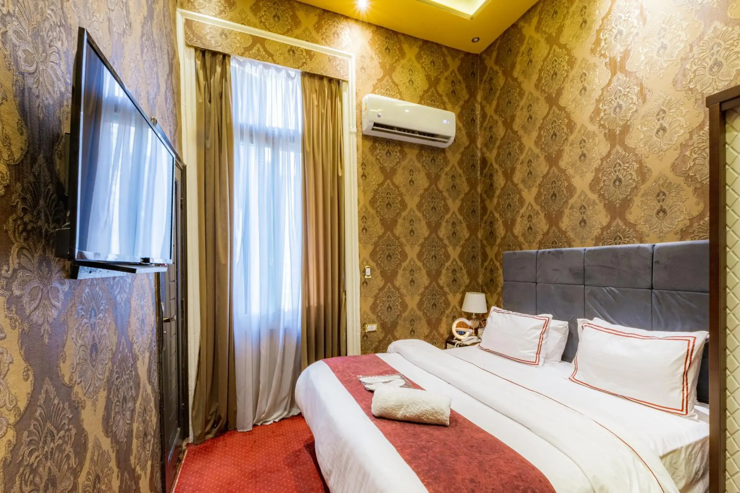 Deluxe Double Room in Cairo Inn Deluxe Double Room in Cairo Inn