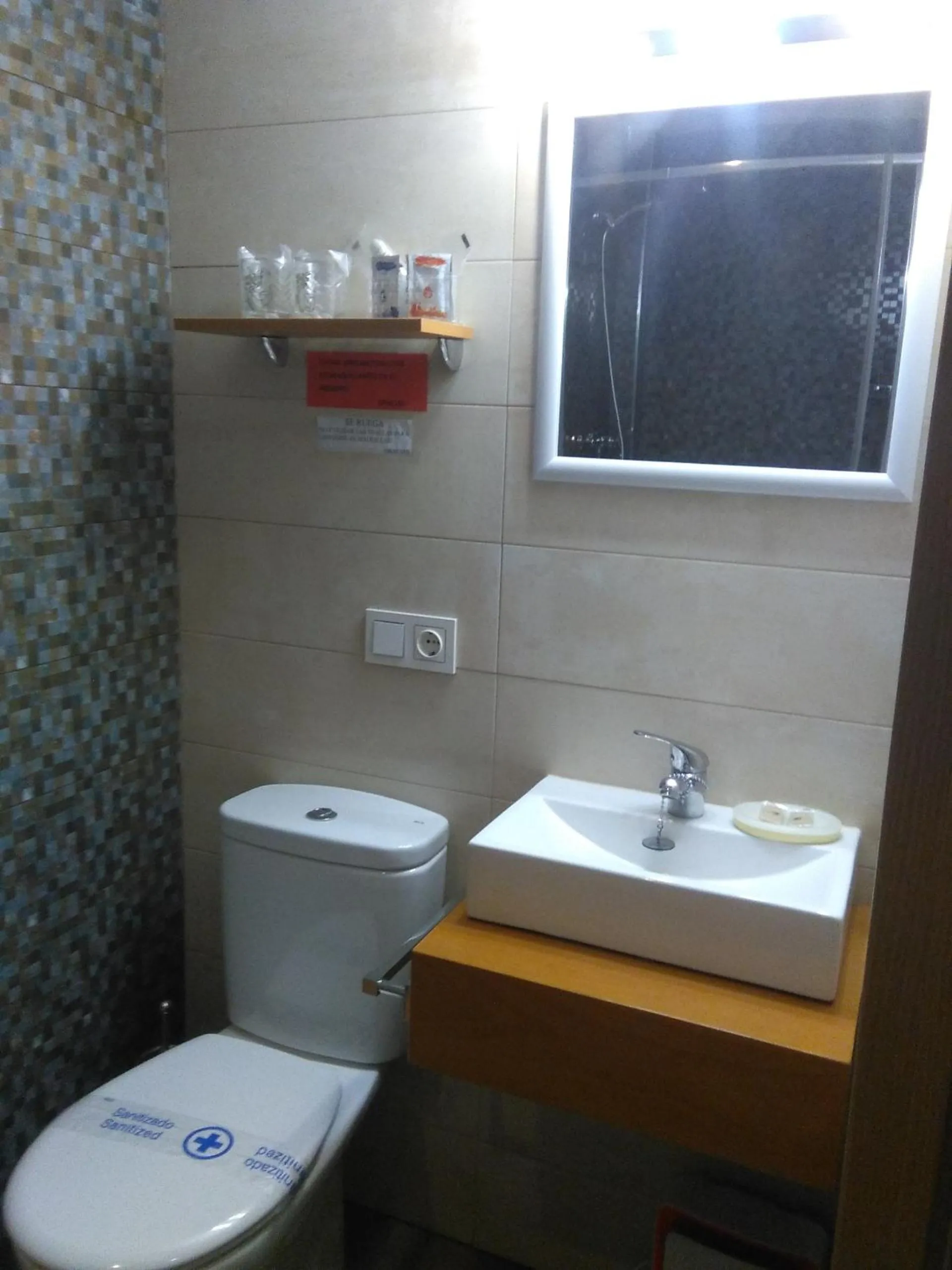 Toilet in Apartamentos Turísticos La Garza