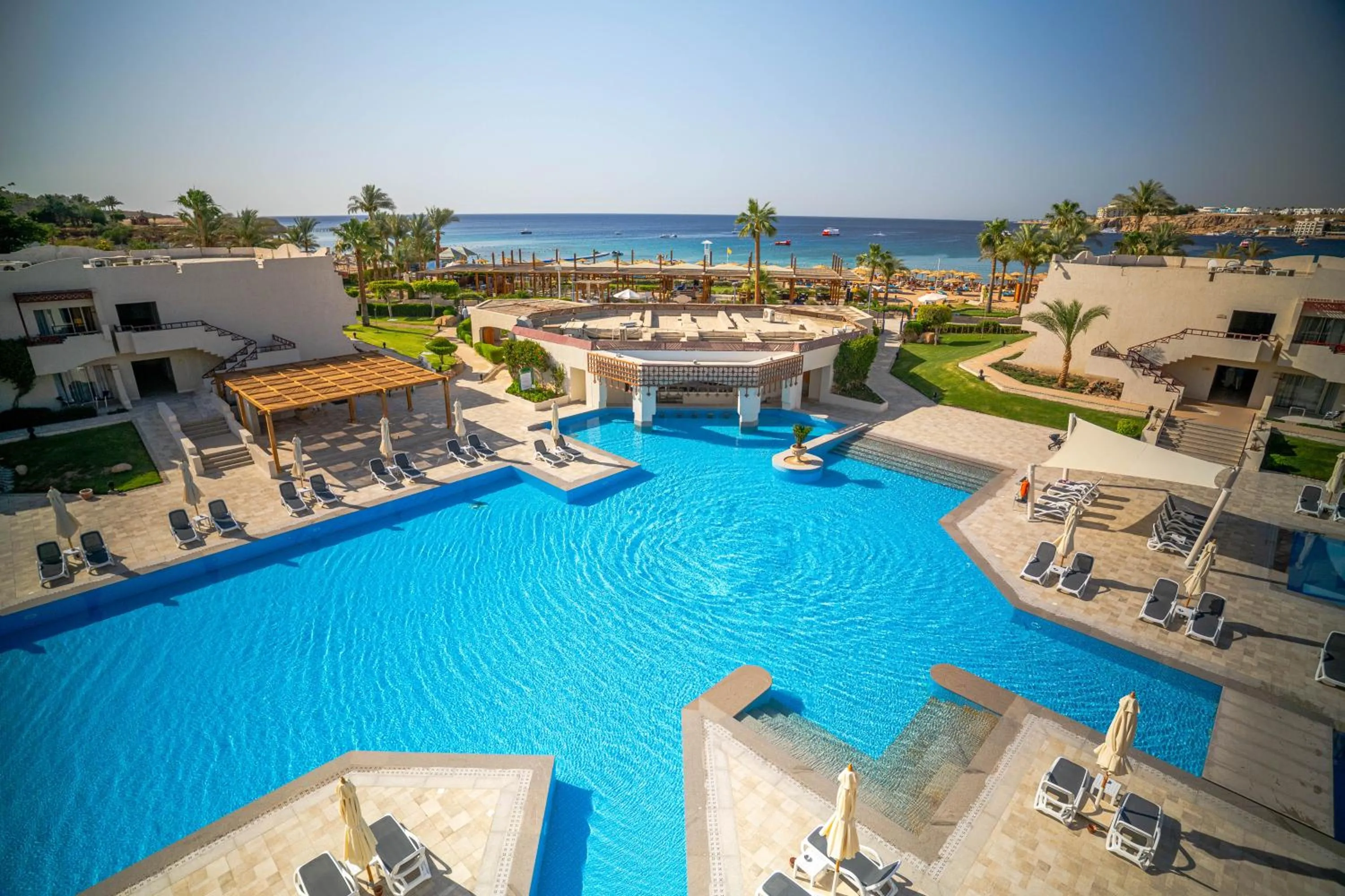 Swimming pool in Naama Bay Promenade Beach Resort Managed By Accor