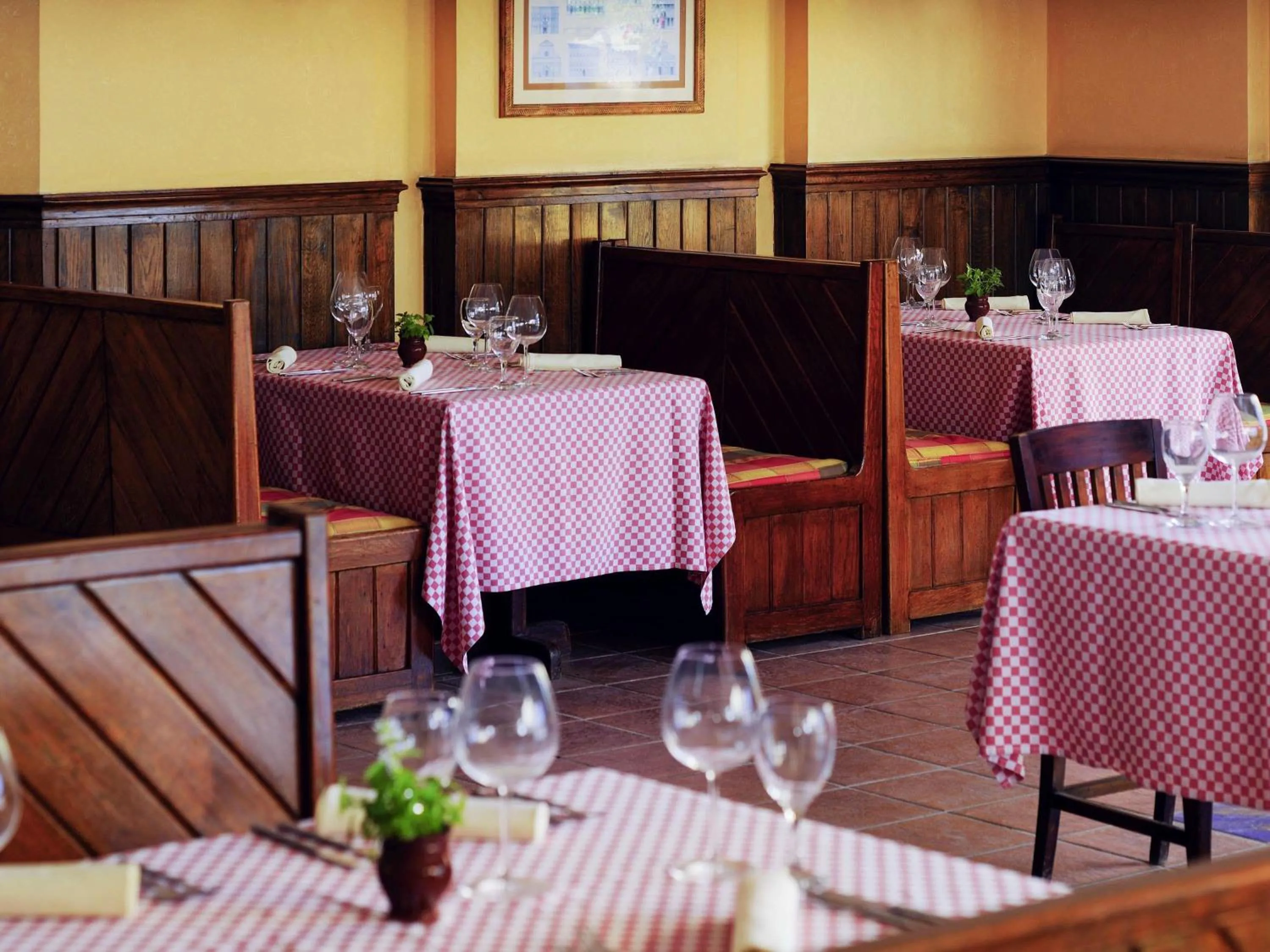 Restaurant/places to eat in Naama Bay Promenade Beach Resort Managed By Accor