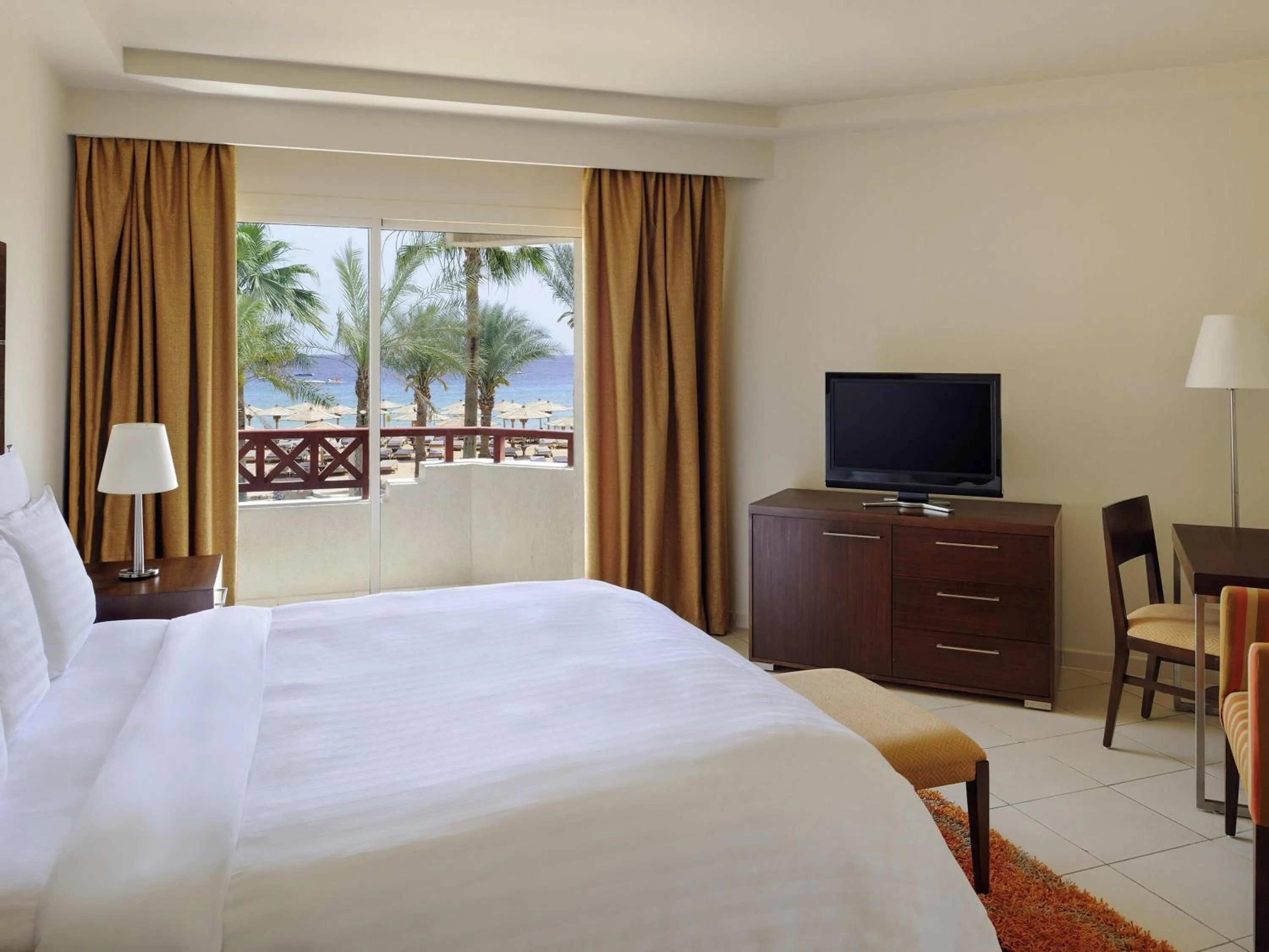 Bedroom, Bed in Naama Bay Promenade Beach Resort Managed By Accor