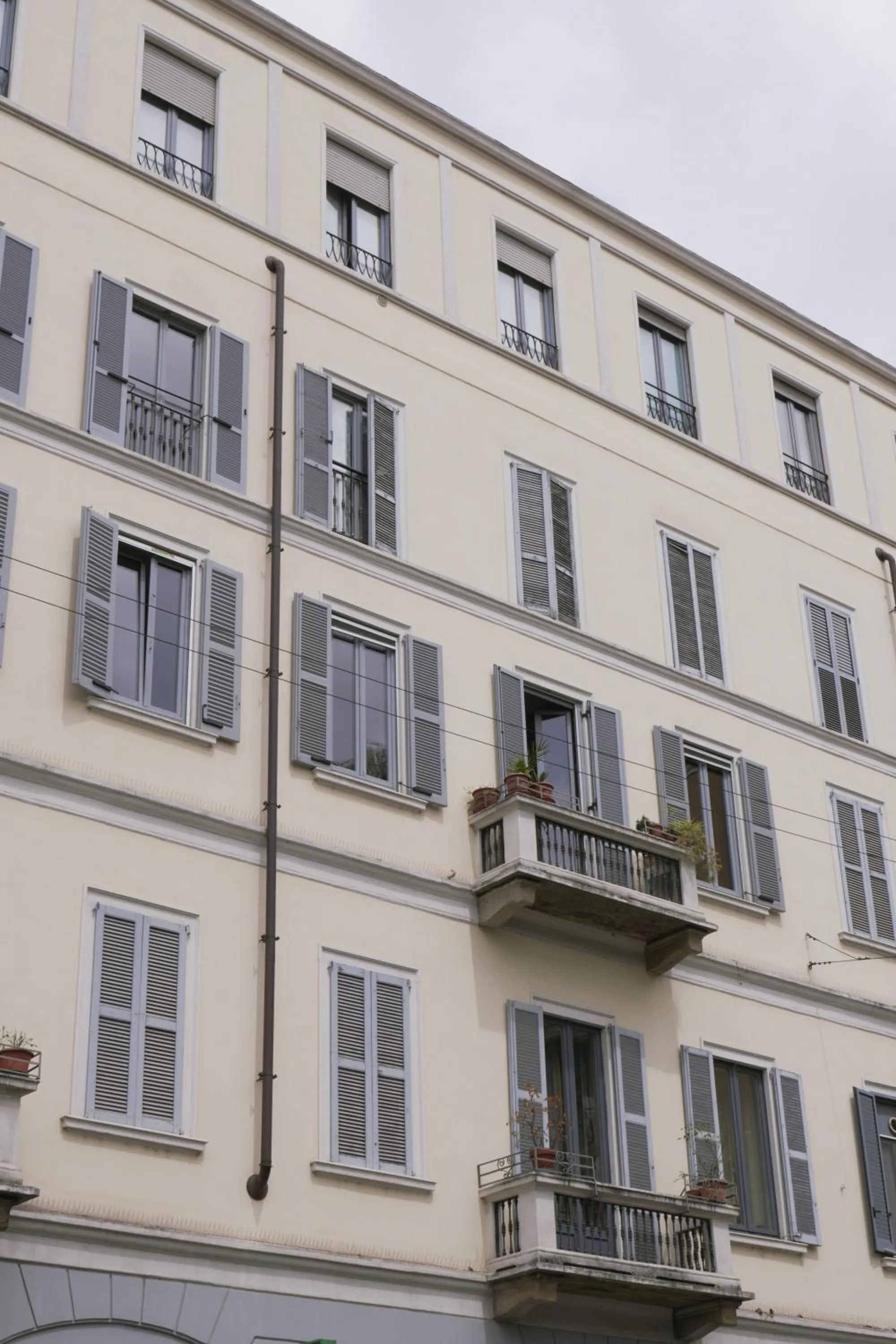 Property building in Porta Garibaldi