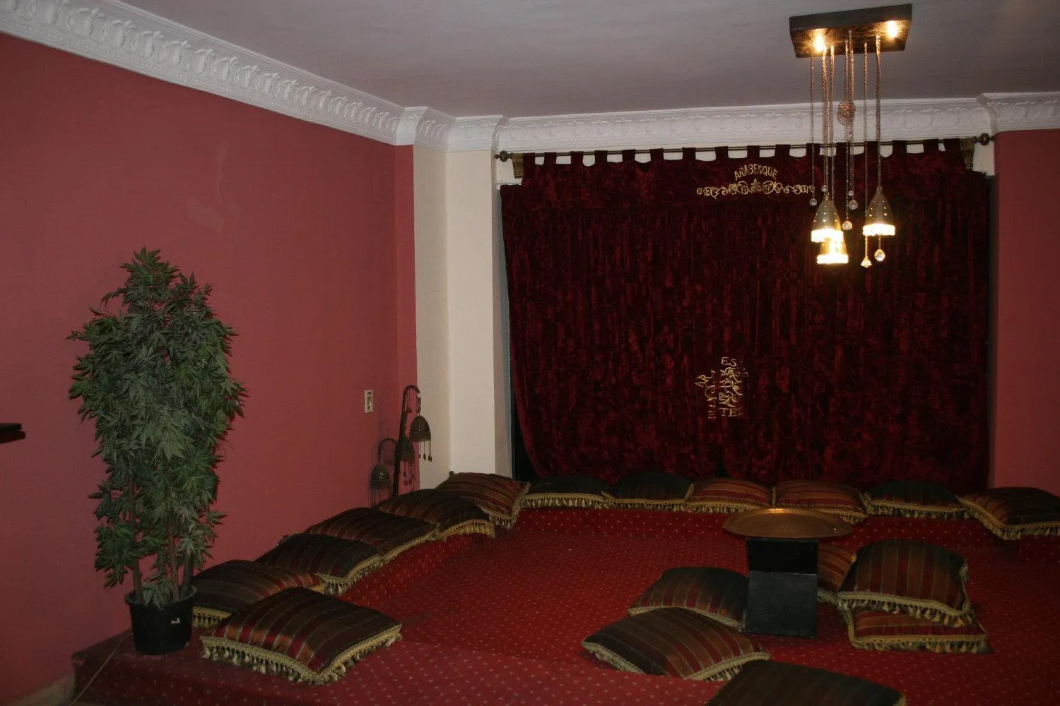 Lounge or bar, Bed in Arabesque Hotel