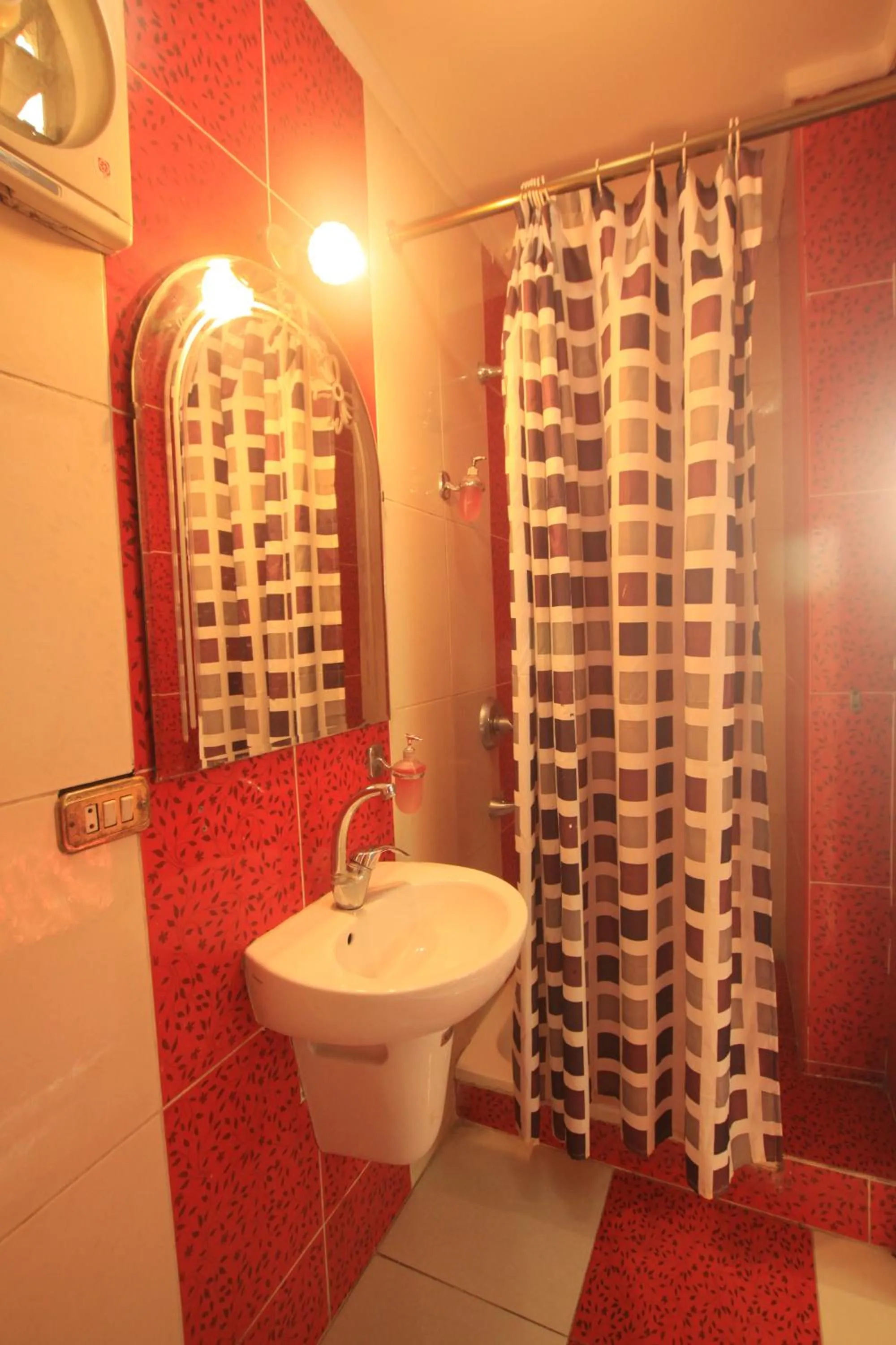 Bathroom in Arabesque Hotel