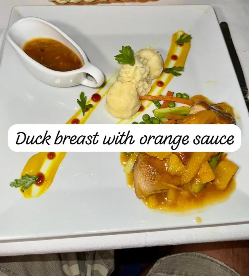 Food and drinks in Gaddis Hotel, Suites and Apartments